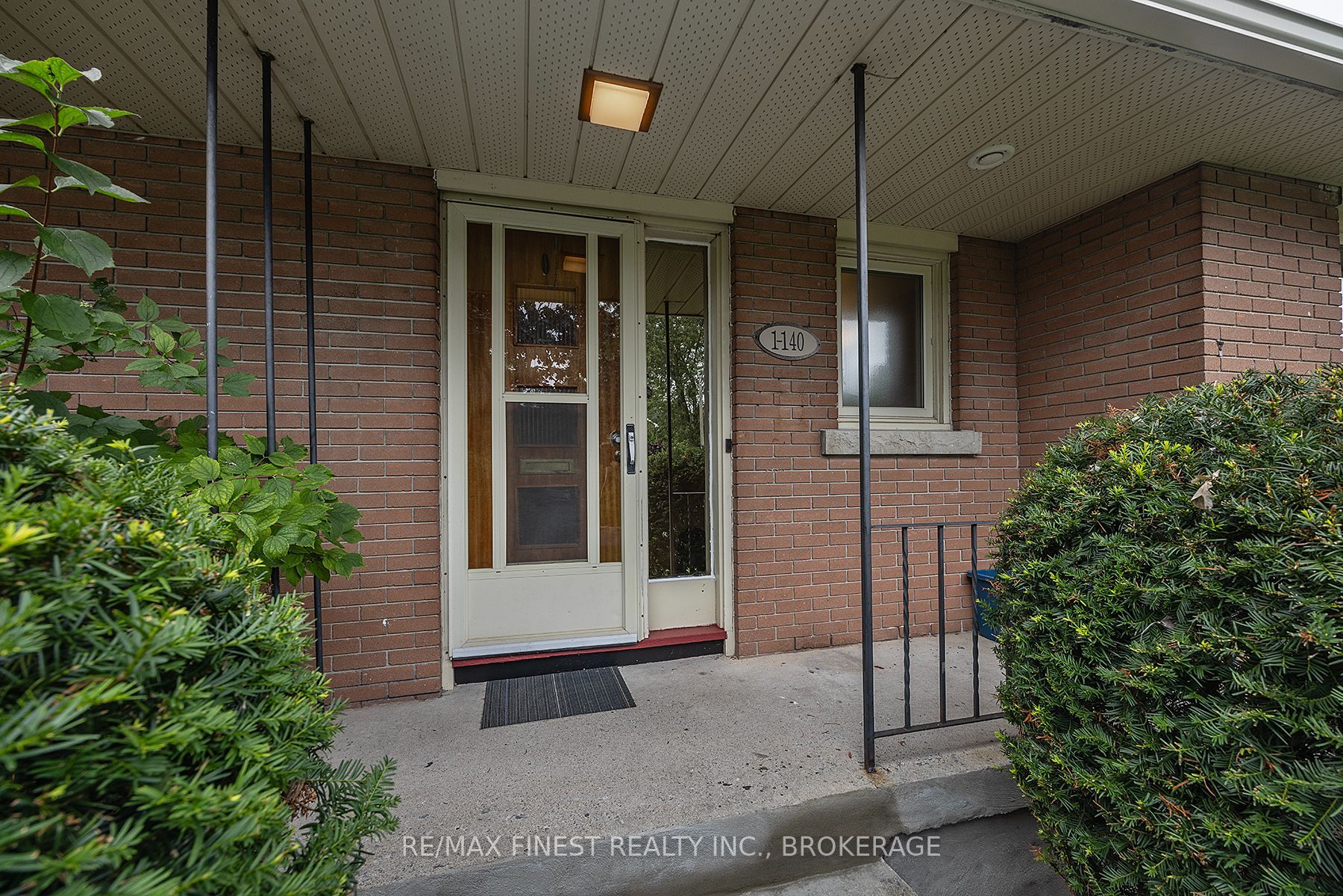 140 Liddell Crescent Property Photo 4