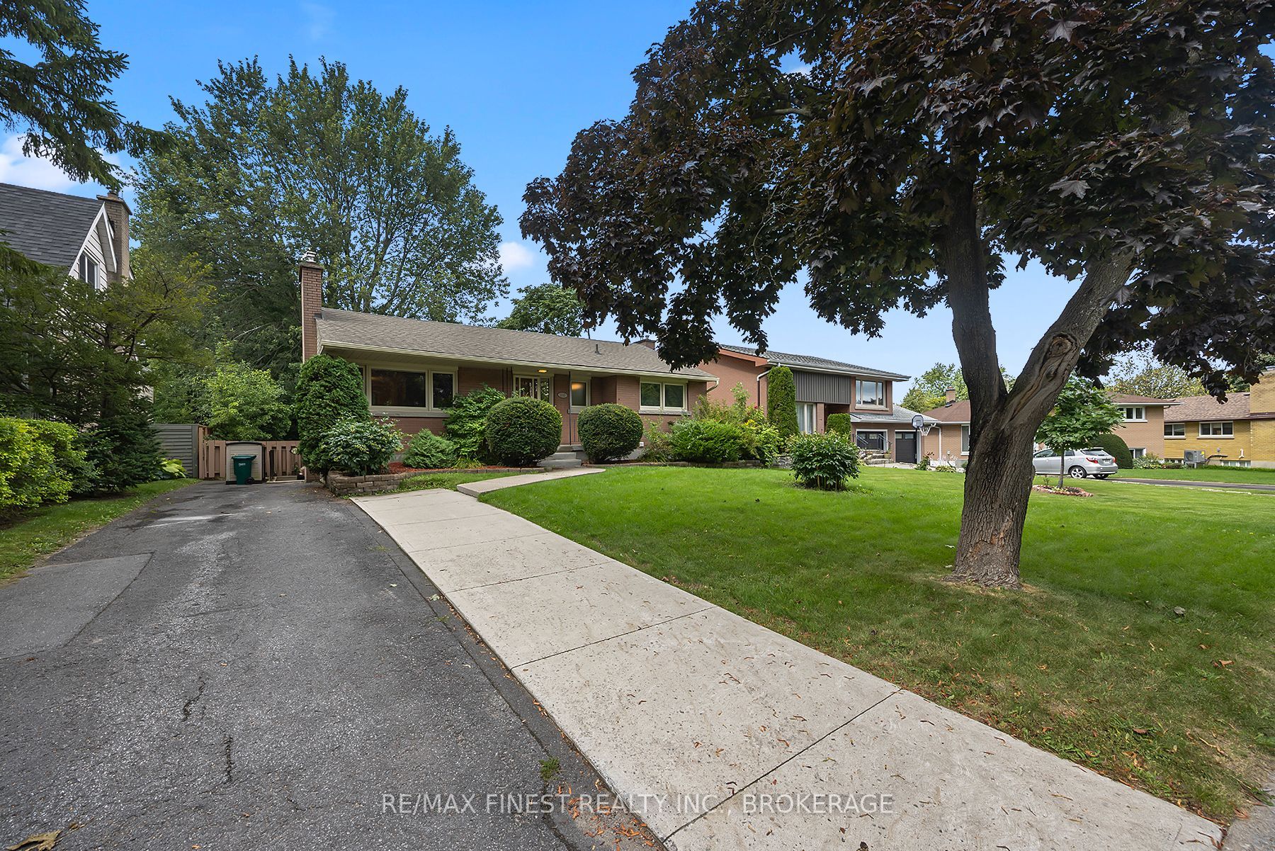 140a Liddell Crescent Property Photo 3