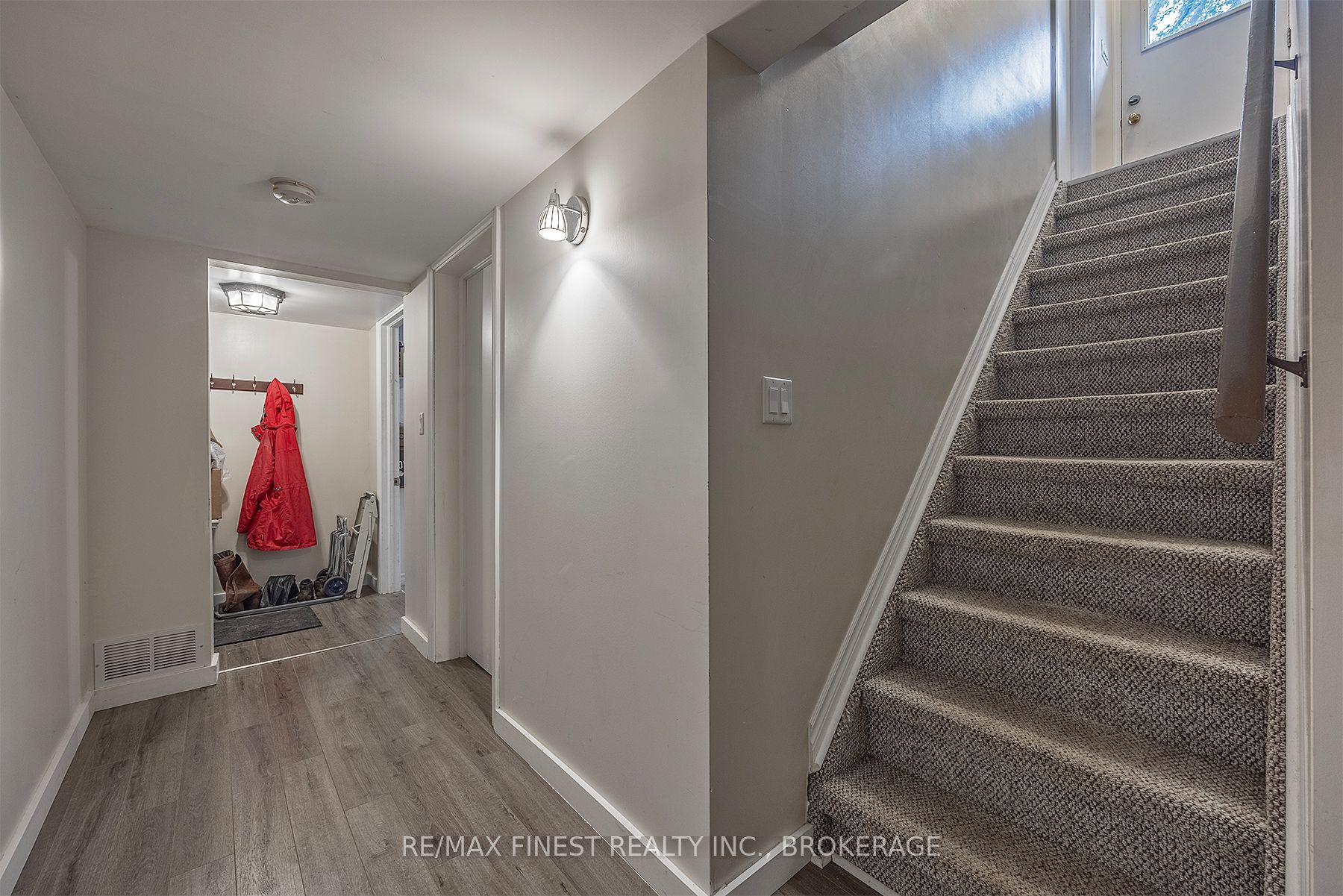 140a Liddell Crescent Property Photo 32