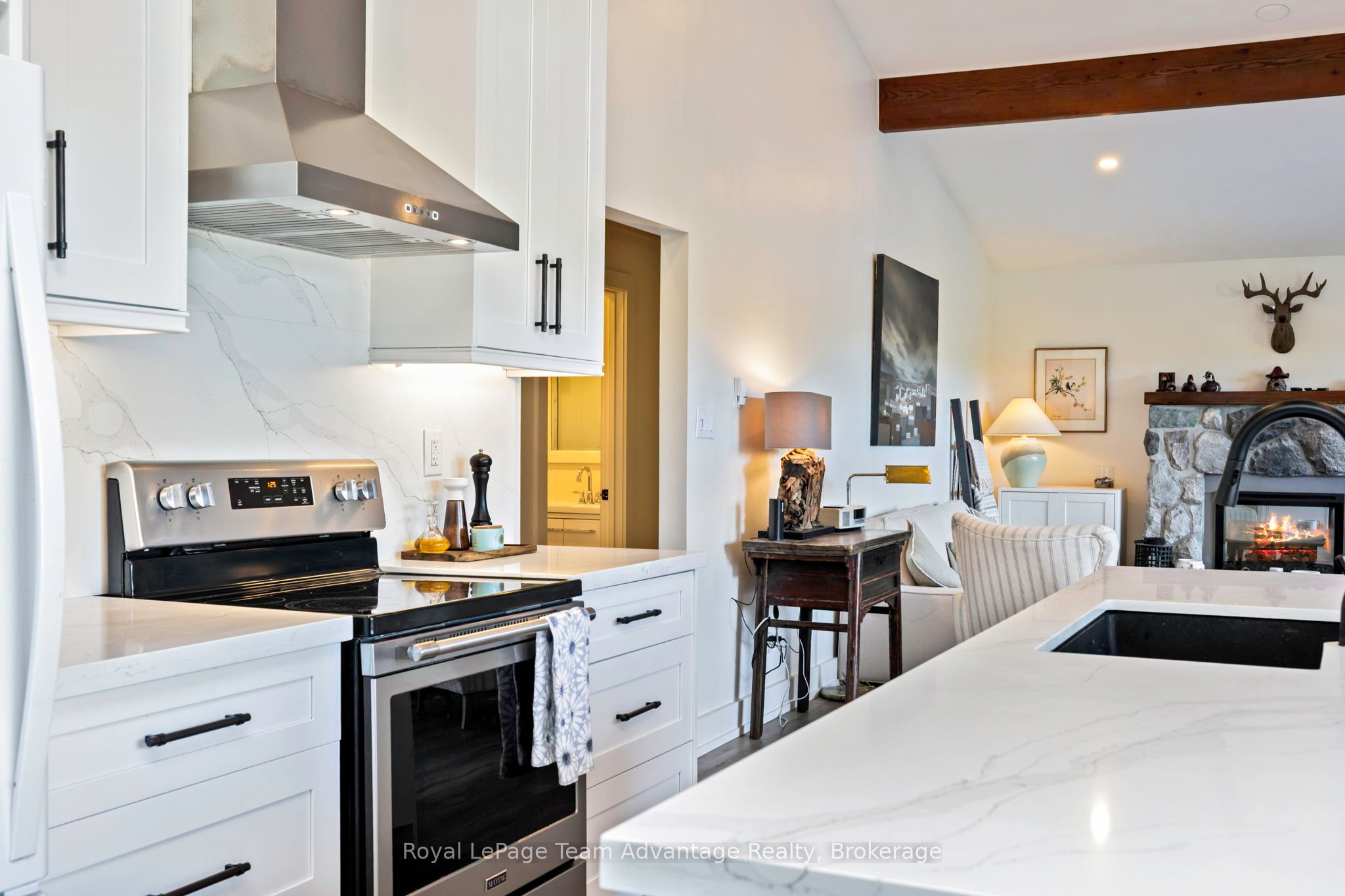8 Firefly Way Property Photo 8
