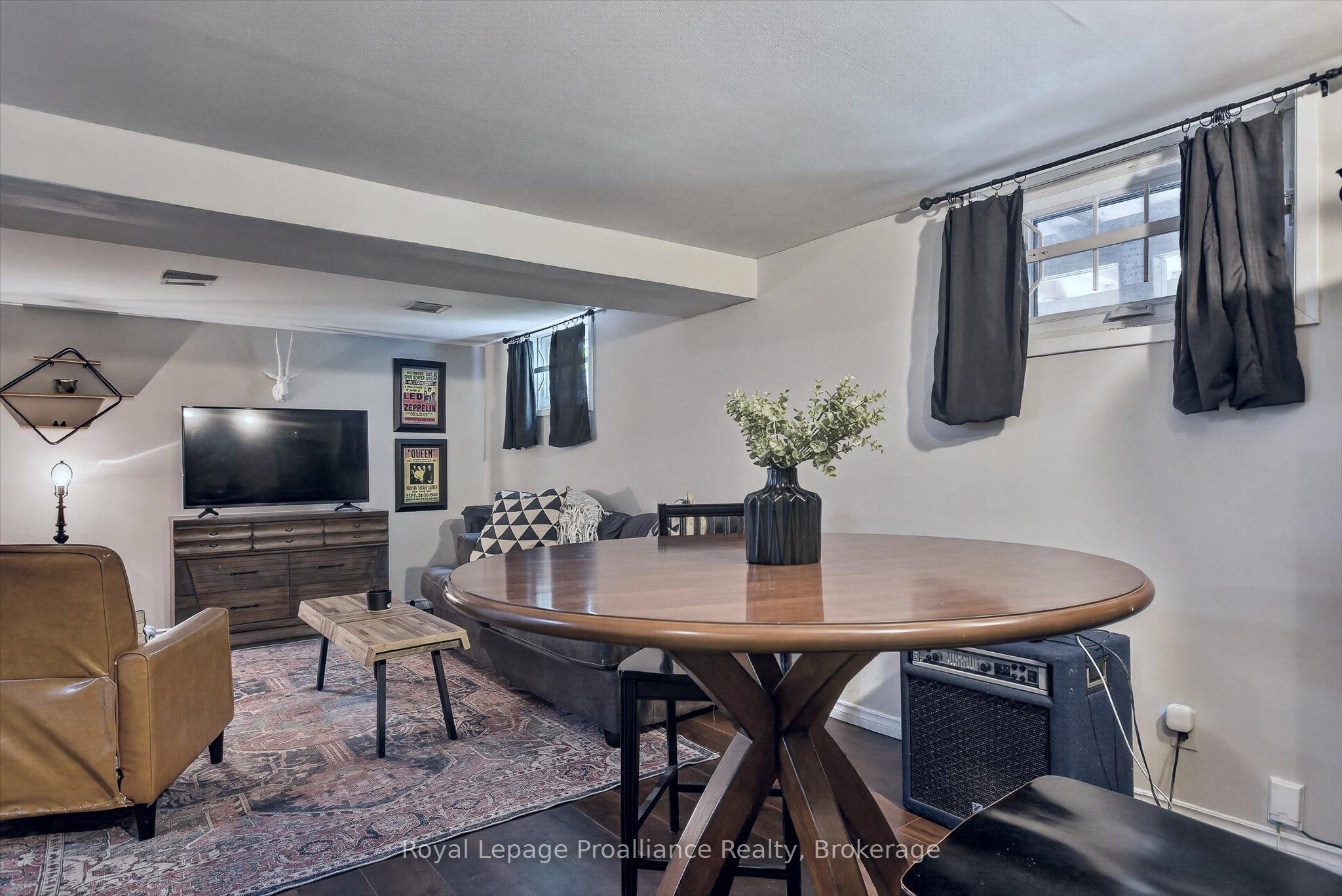 71 Lansdowne Street W Property Photo 29