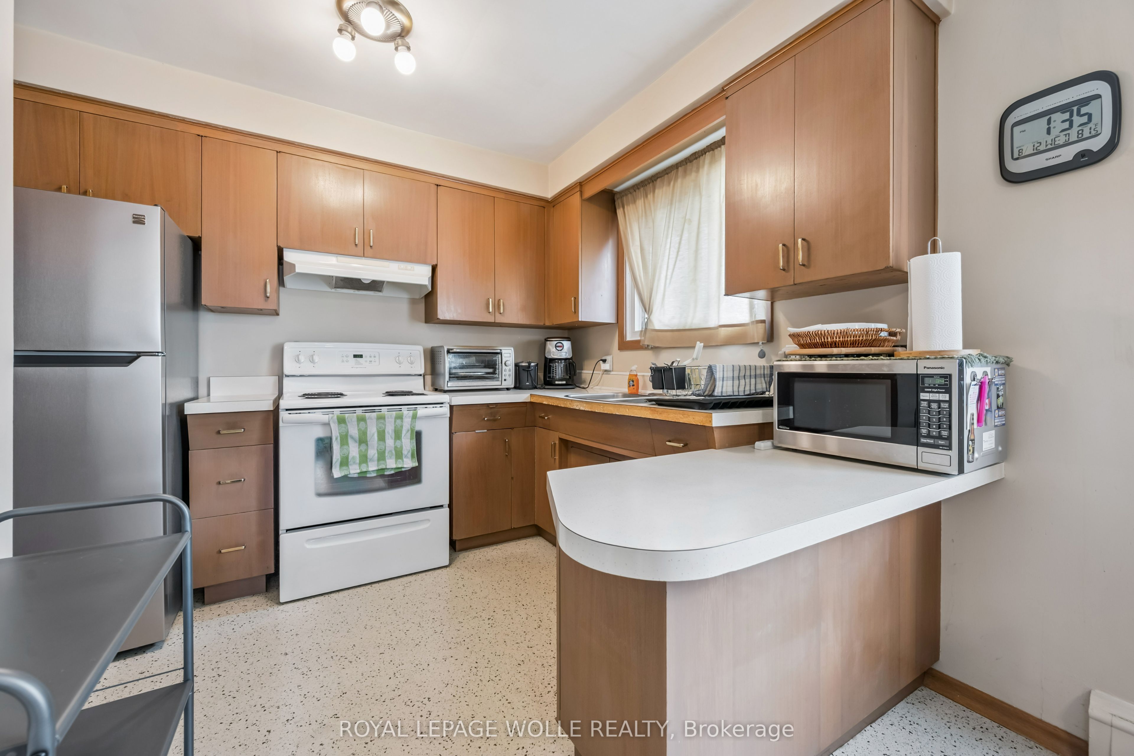 101 Secord Avenue Property Photo 25
