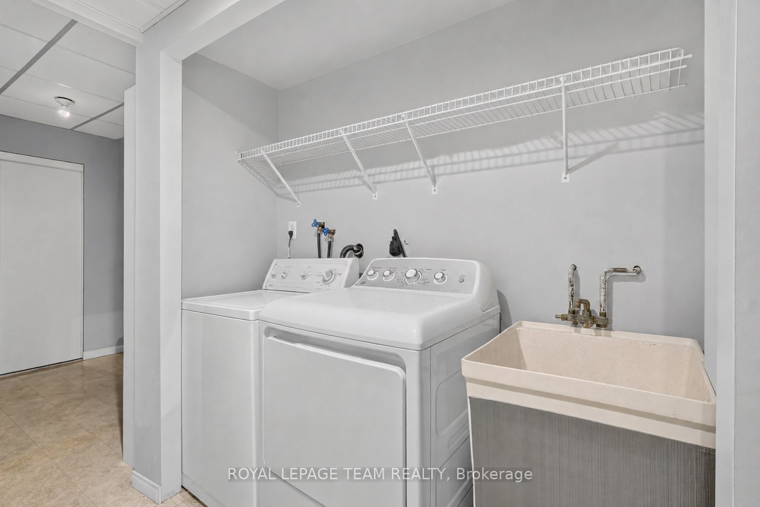 78 Castlegreen Private 100 Property Photo 23