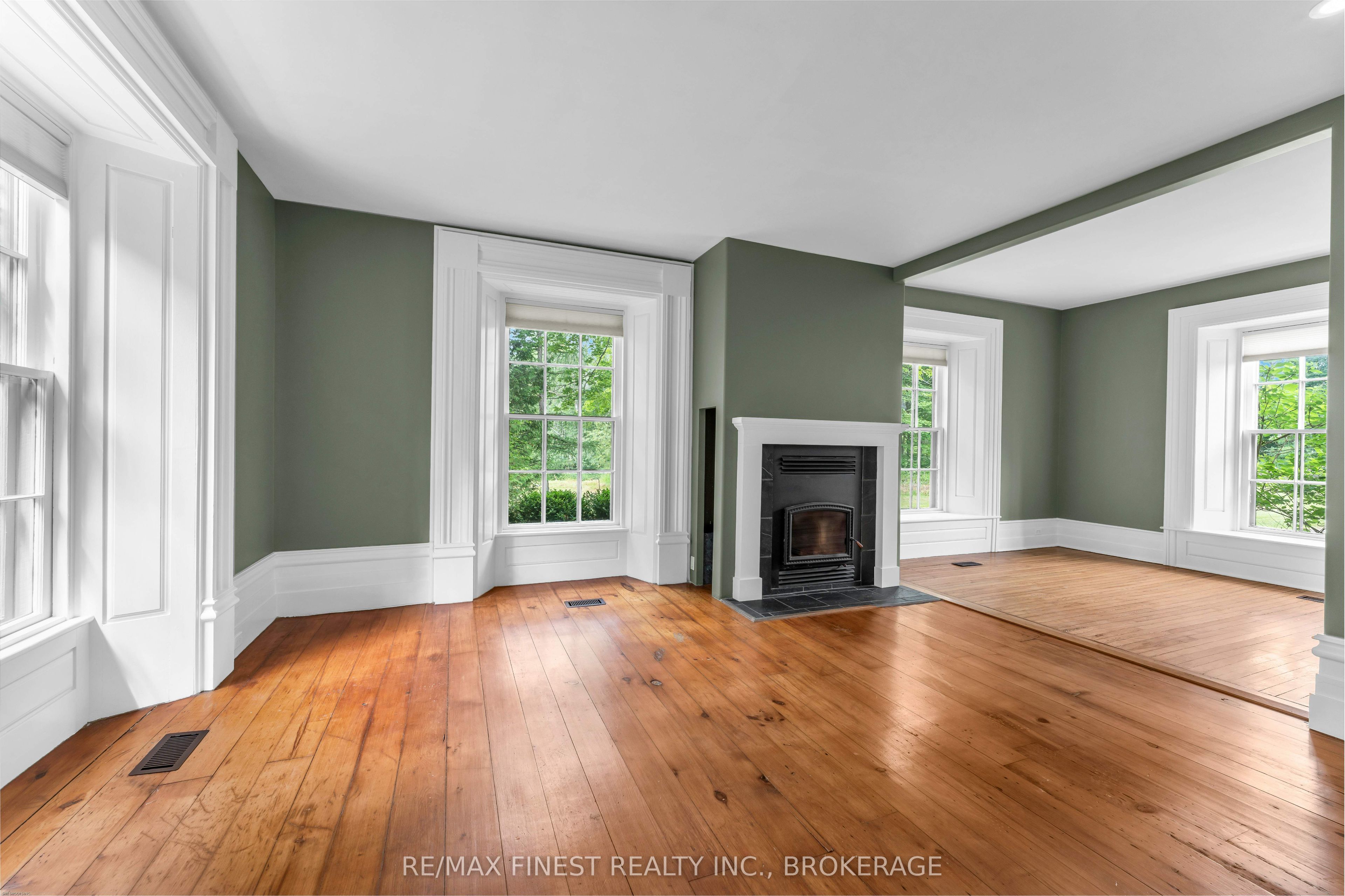 4247 Henderson Road Property Photo 14