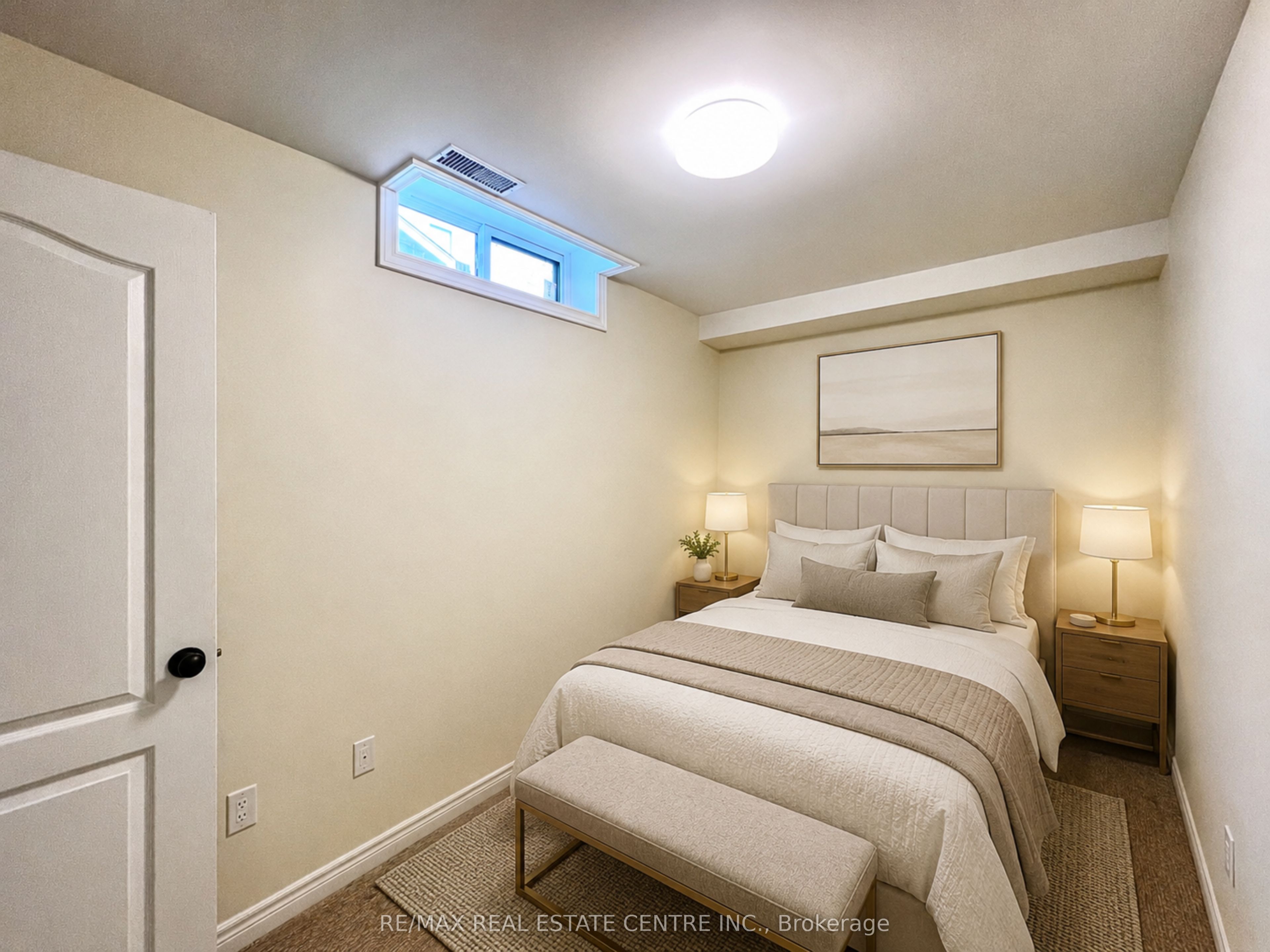716 Russel Court Property Photo 11