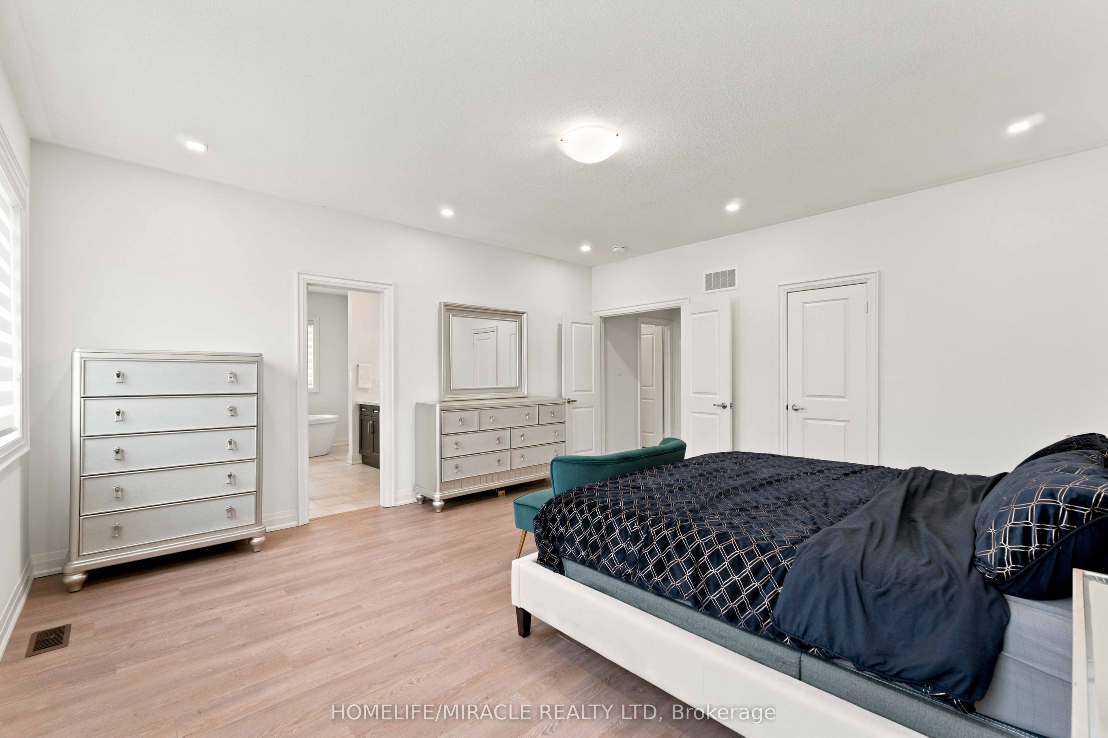 19 Kenesky Drive Property Photo 28