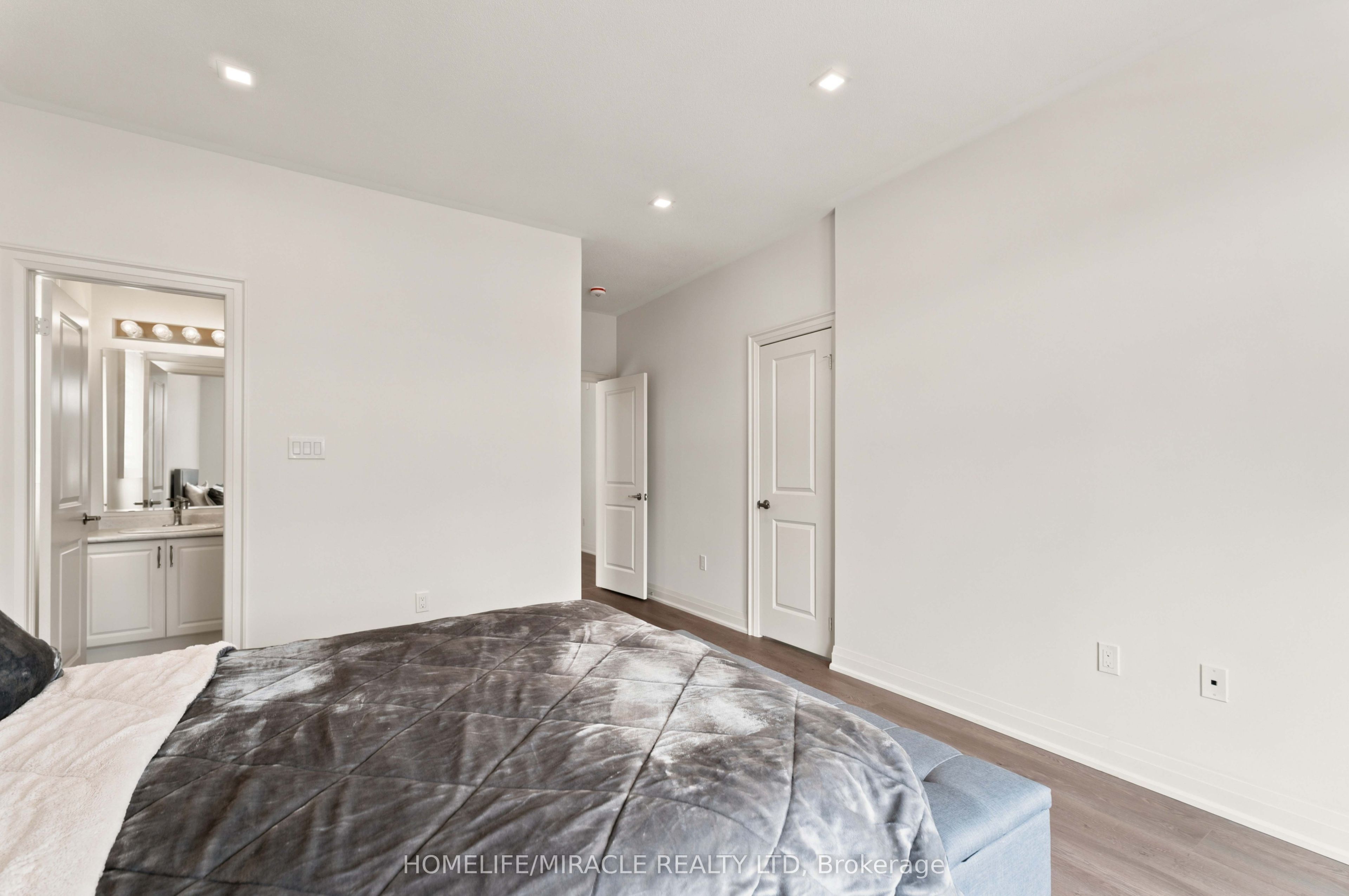 19 Kenesky Drive Property Photo 41