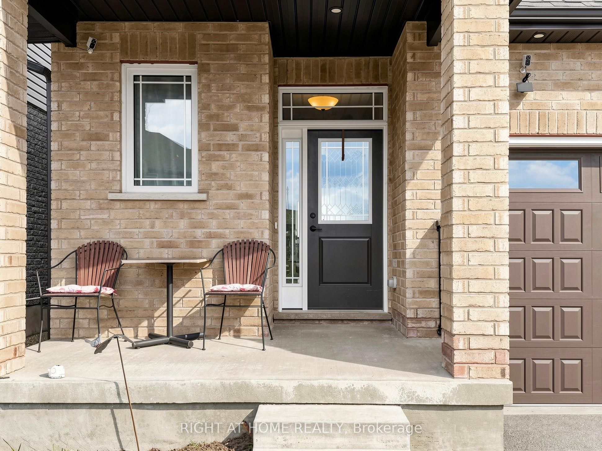 22 Sparrow Crescent Property Photo 4