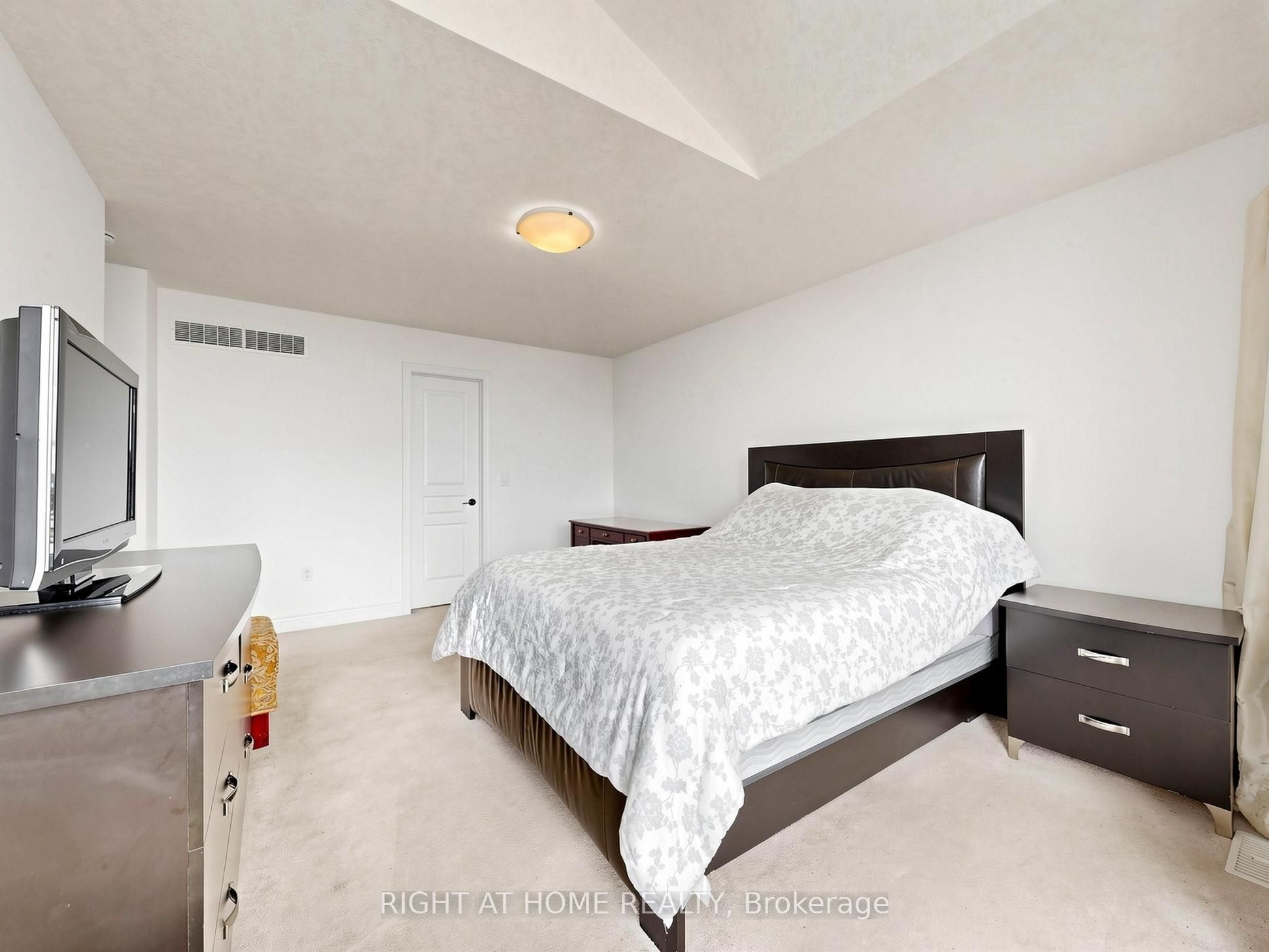 22 Sparrow Crescent Property Photo 24