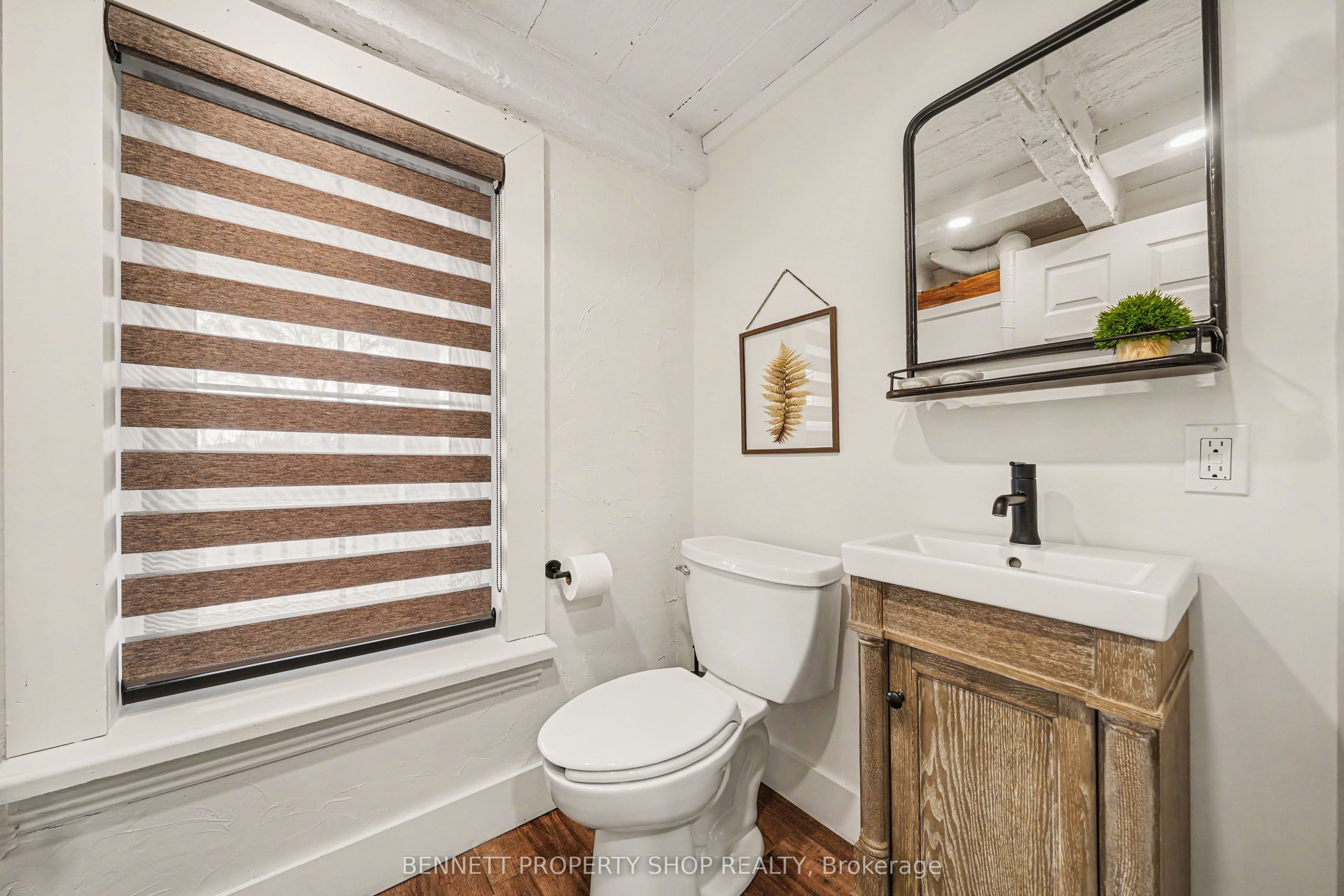 1194 Carp Road Property Photo 7