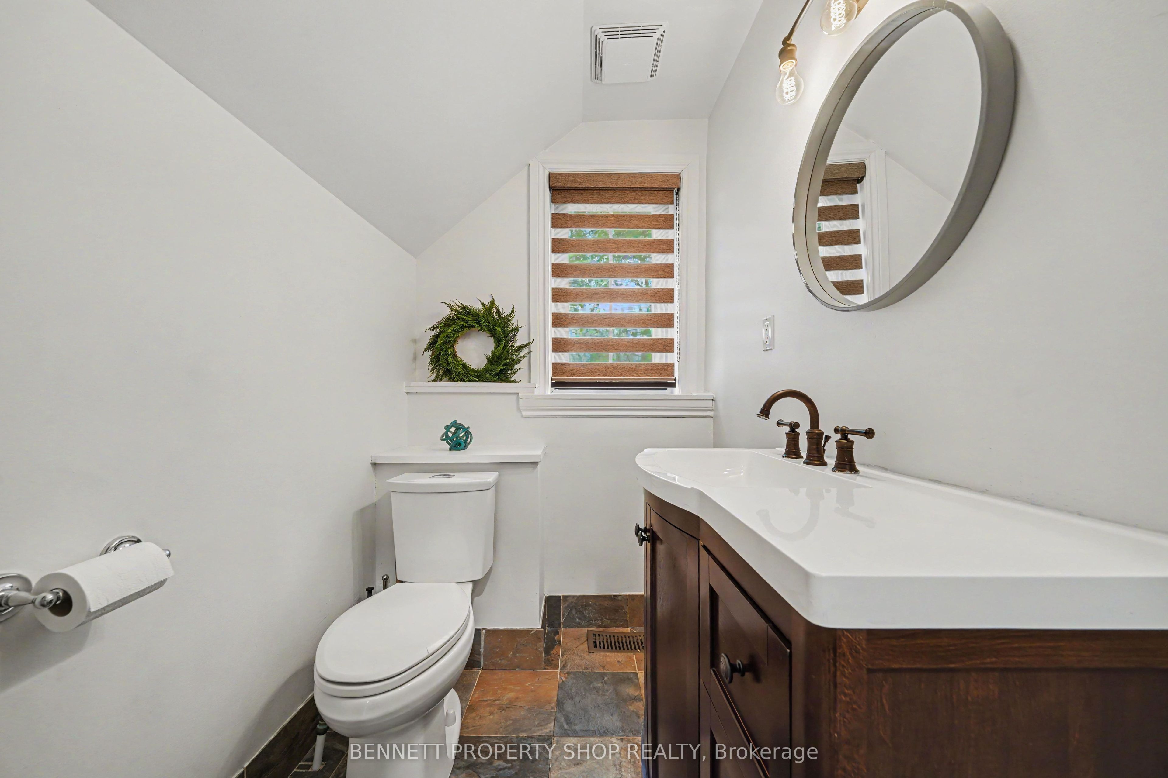 1194 Carp Road Property Photo 13