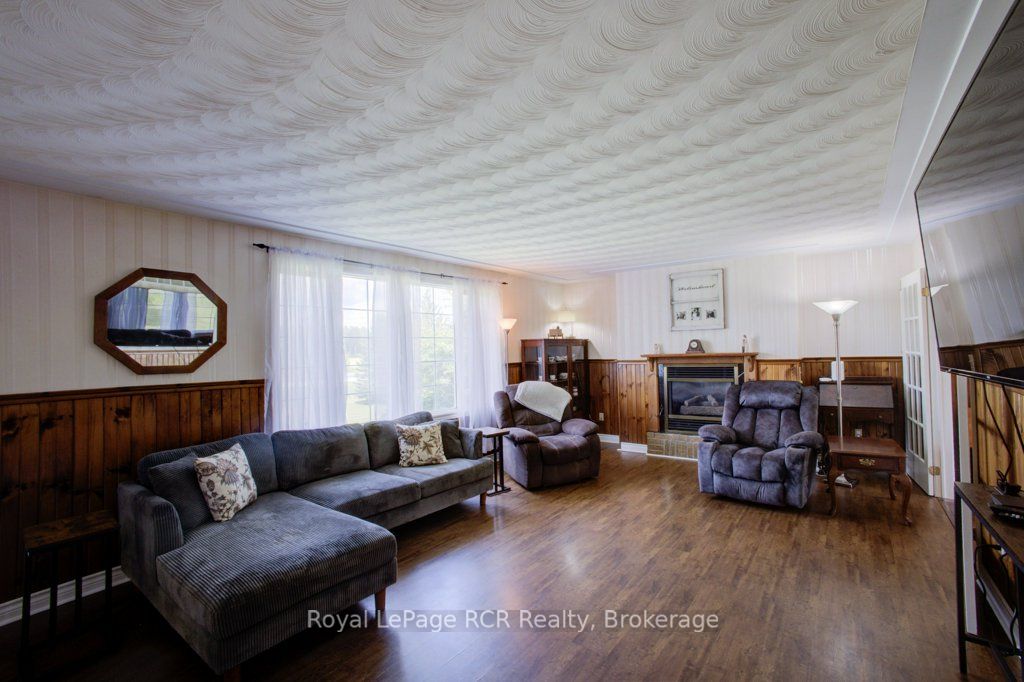 7287 Wellington Rd 109 Property Photo 8