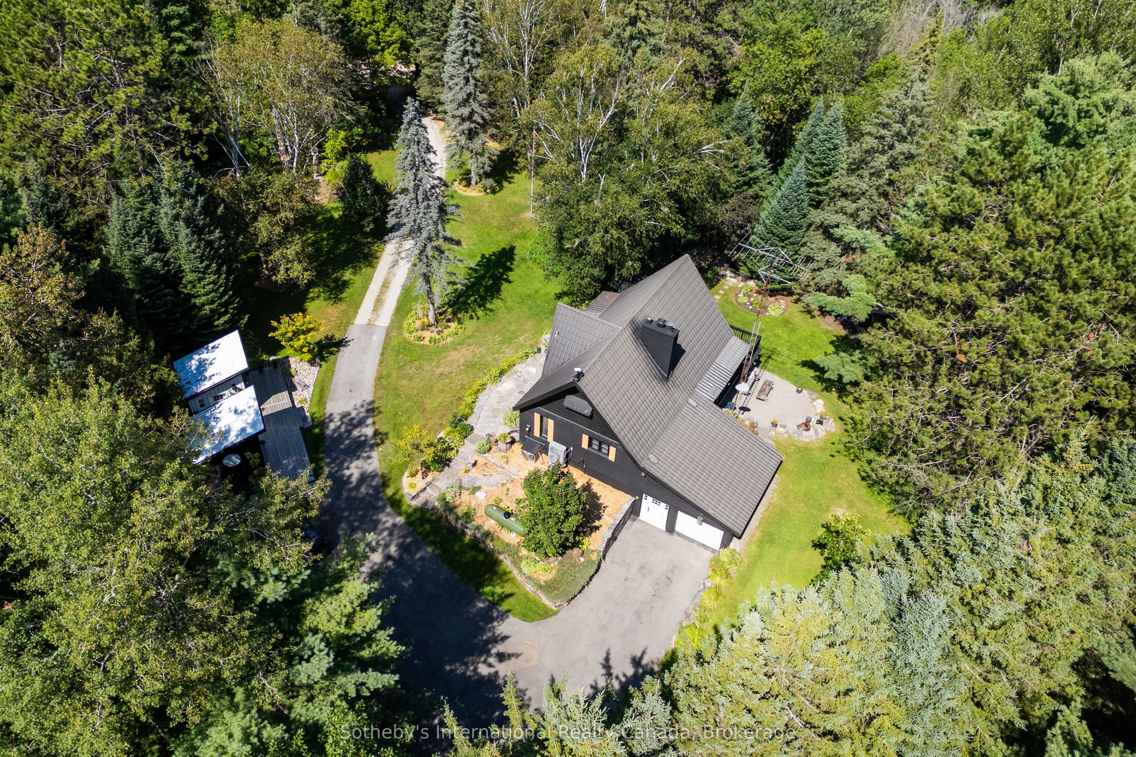 132 Douglas Drive Property Photo 2