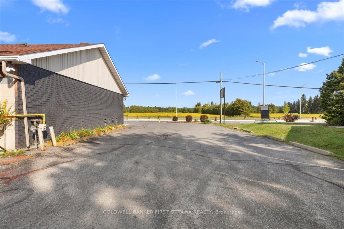 2820 County Road N 43 Property Photo 27