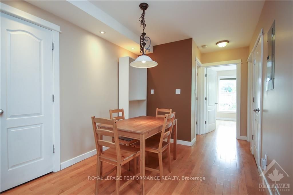 736 Cooper Street W 2 Property Photo 4