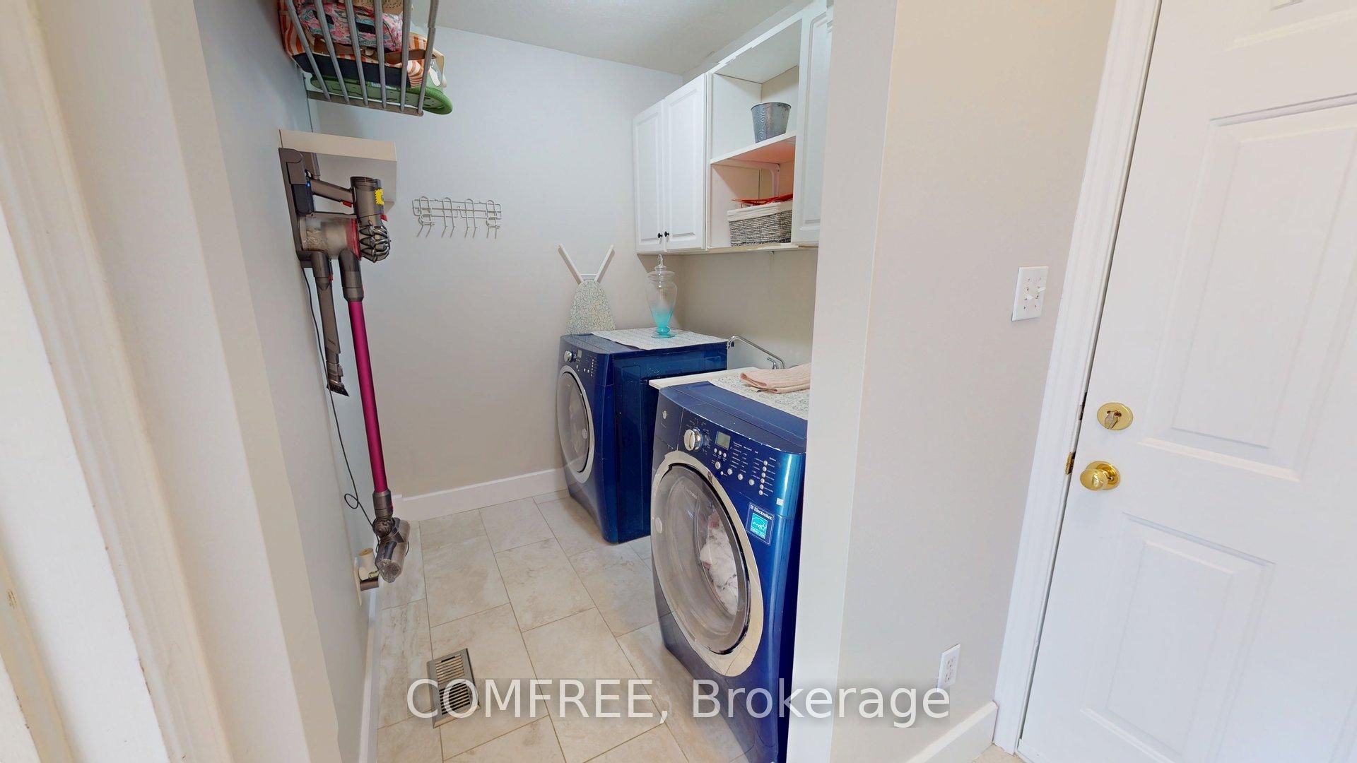 723 Munich Circle Property Photo 10