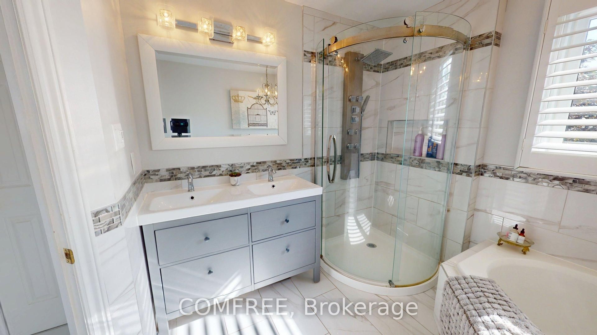 723 Munich Circle Property Photo 16