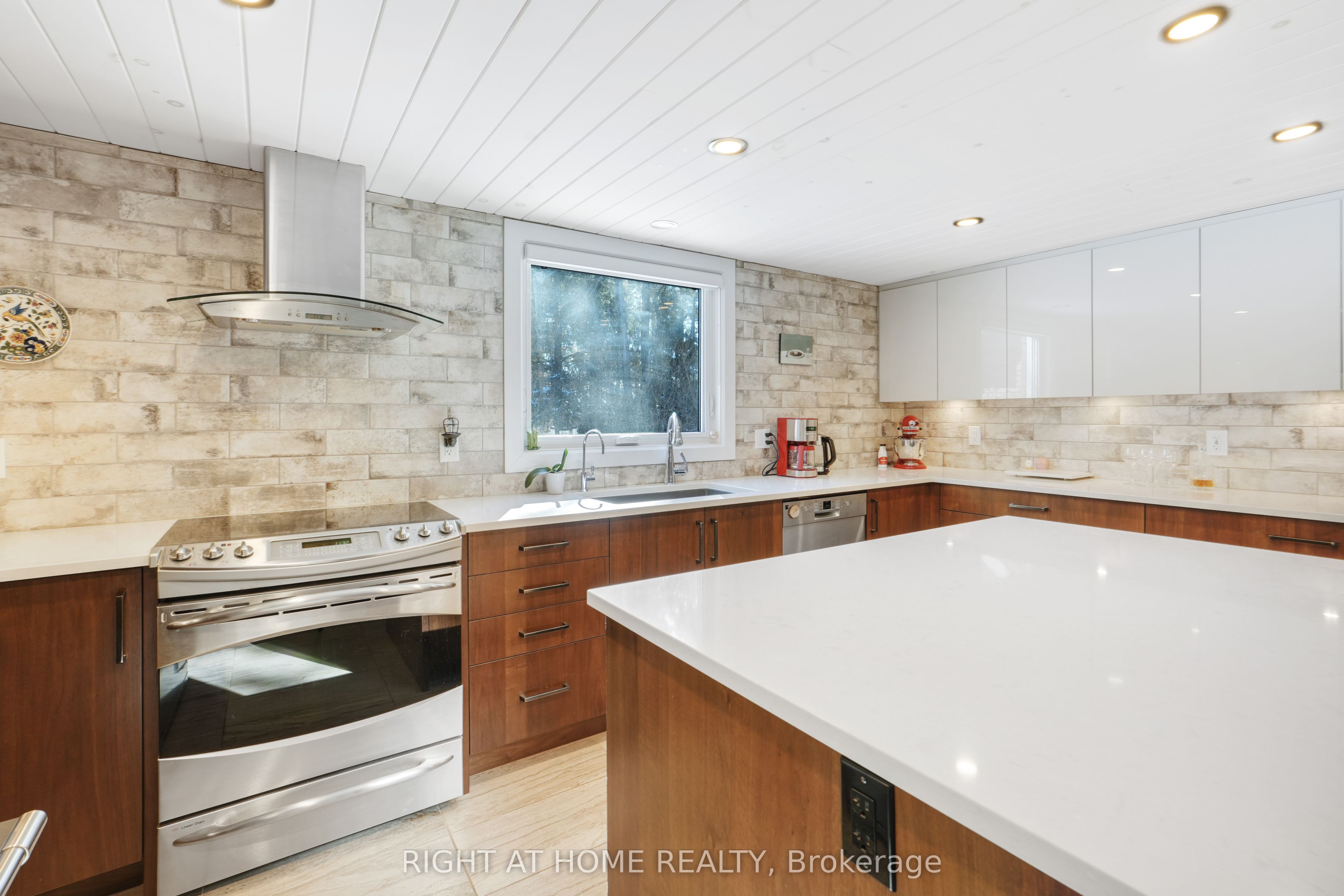 114 David Kennedy Drive Property Photo 14