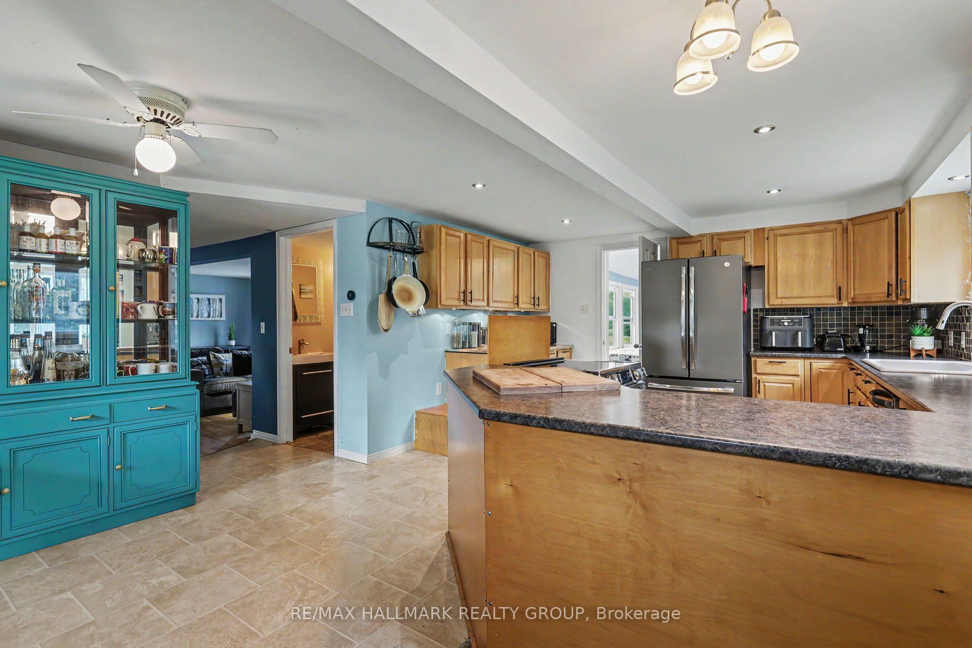8784 15 Highway Property Photo 11
