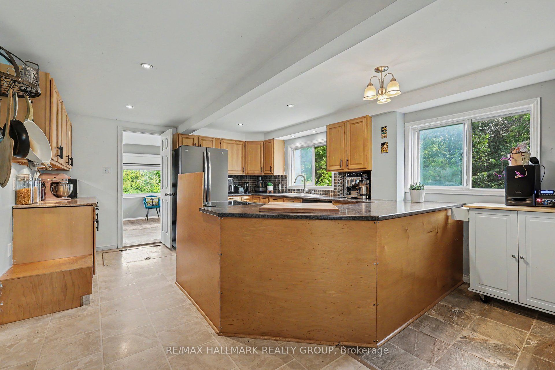 8784 15 Highway Property Photo 12