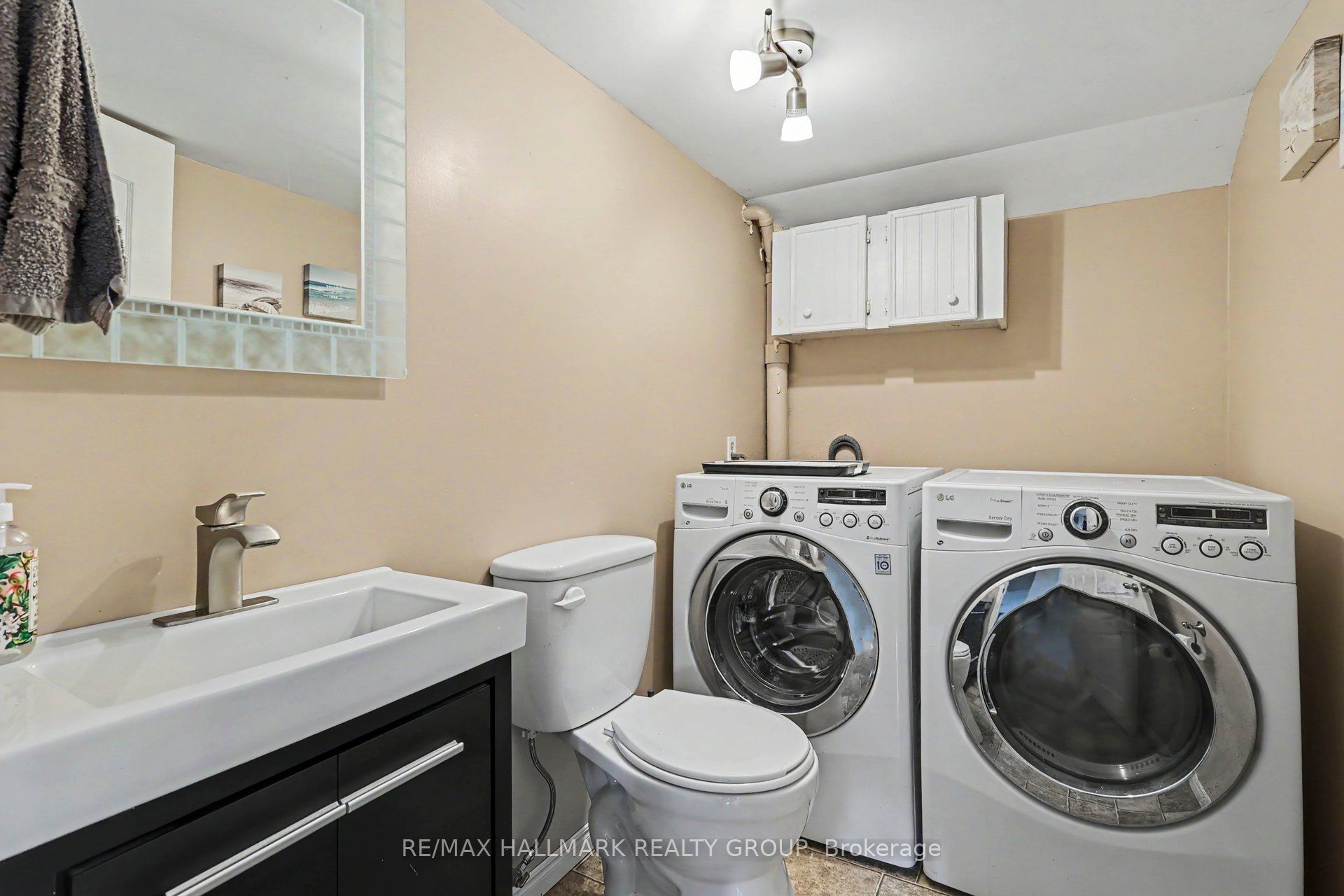 8784 15 Highway Property Photo 18