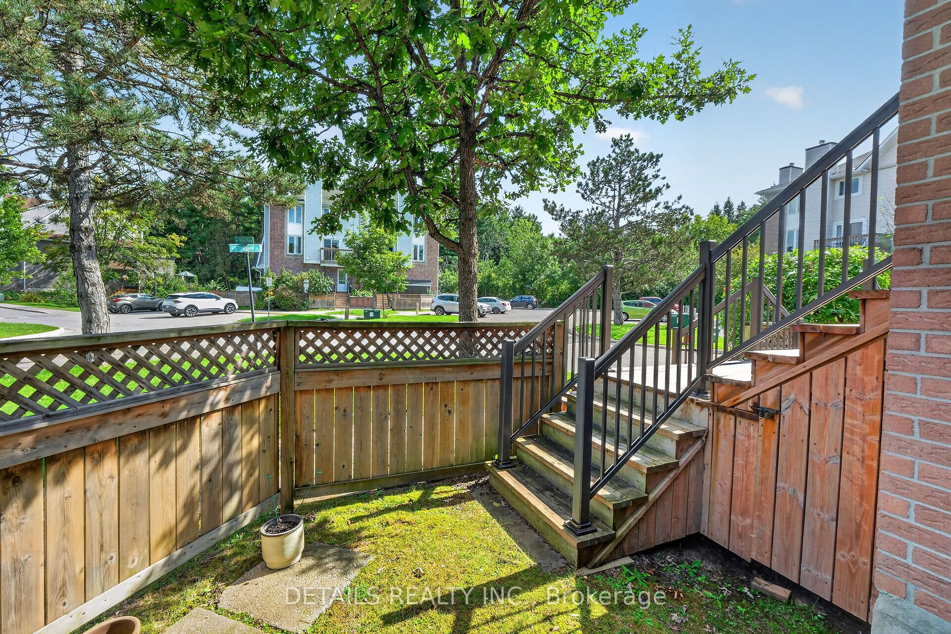 1 Stonebank Crescent 7 Property Photo 36