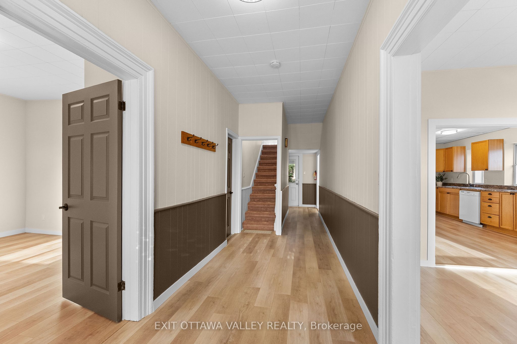 164 Maple Avenue Property Photo 4
