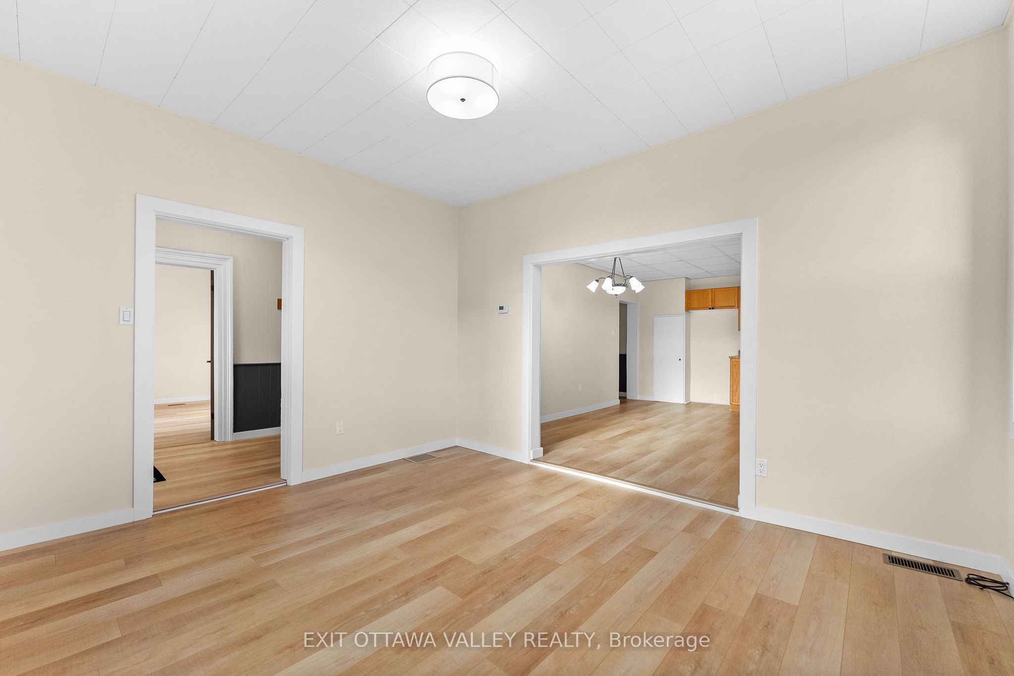 164 Maple Avenue Property Photo 8