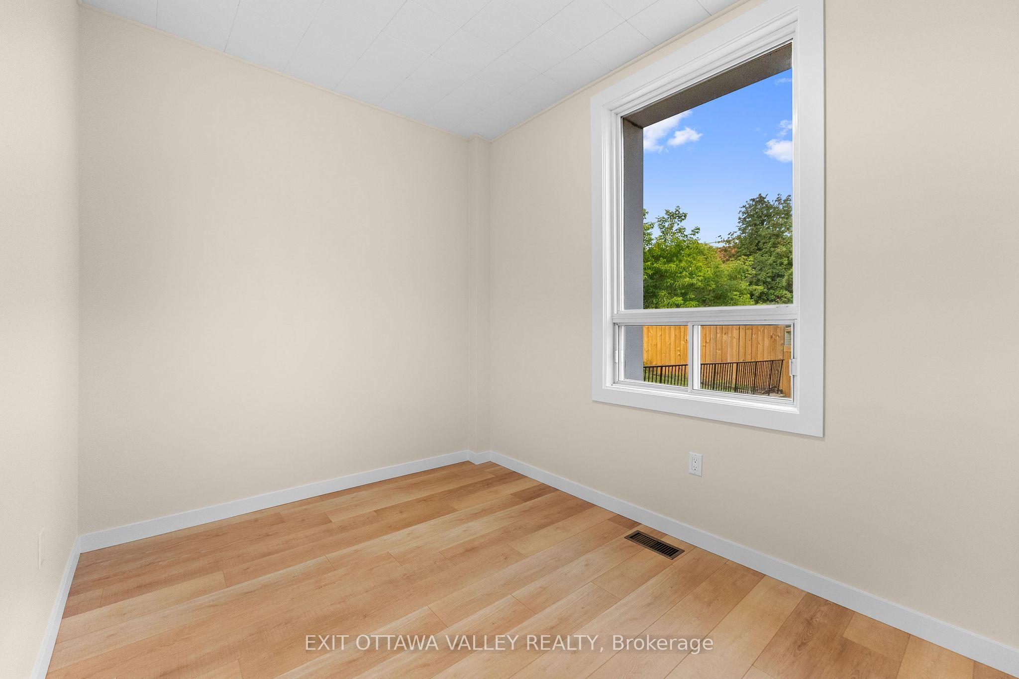164 Maple Avenue Property Photo 13