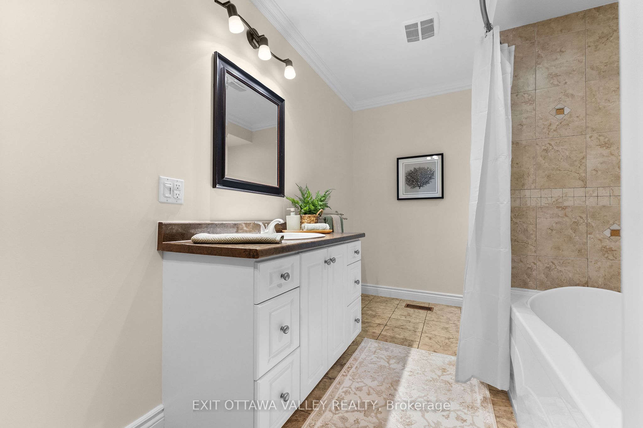 164 Maple Avenue Property Photo 15