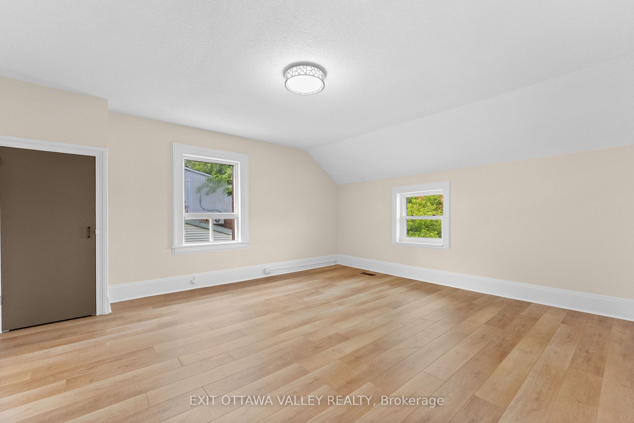 164 Maple Avenue Property Photo 18