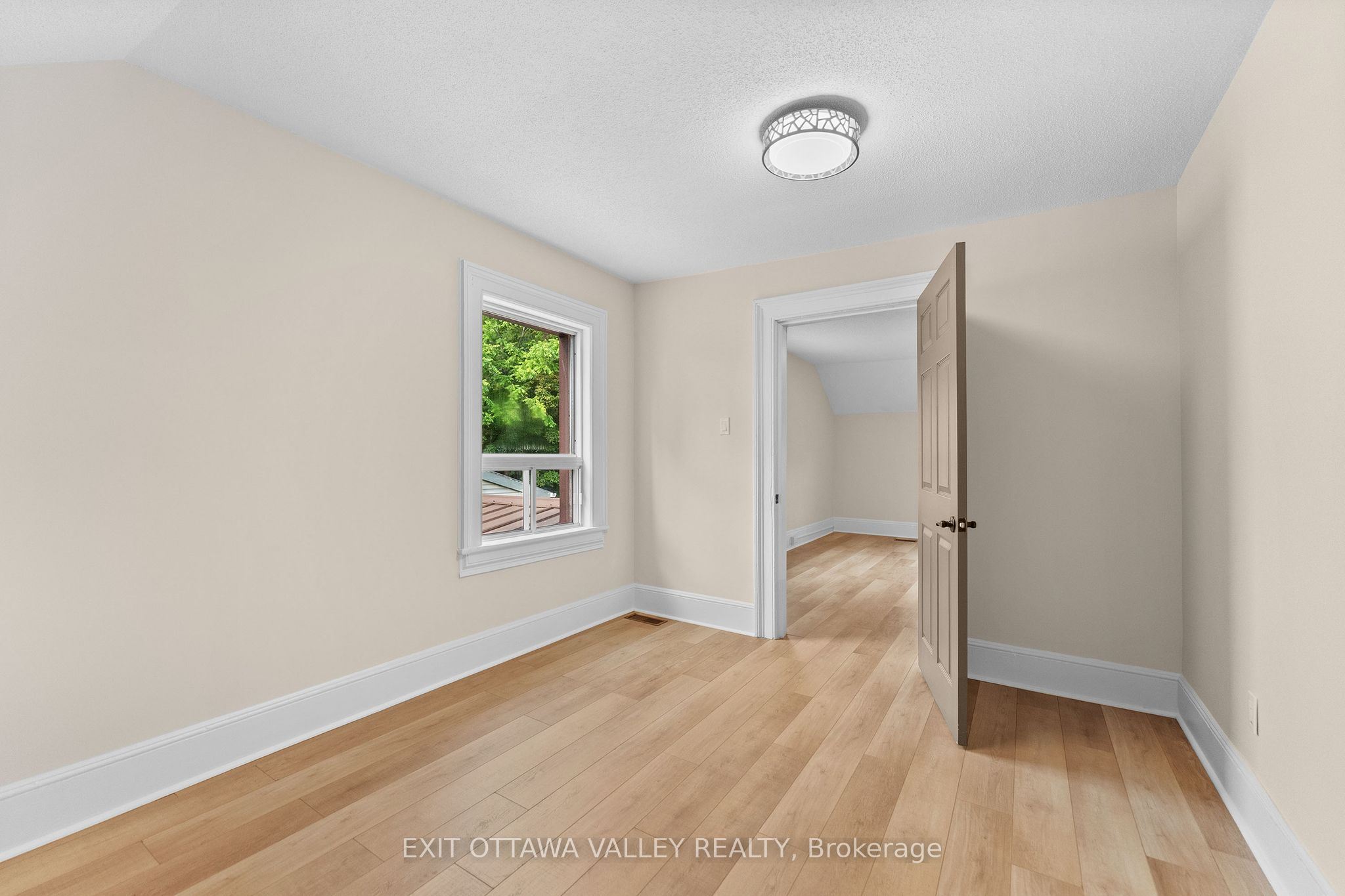 164 Maple Avenue Property Photo 21