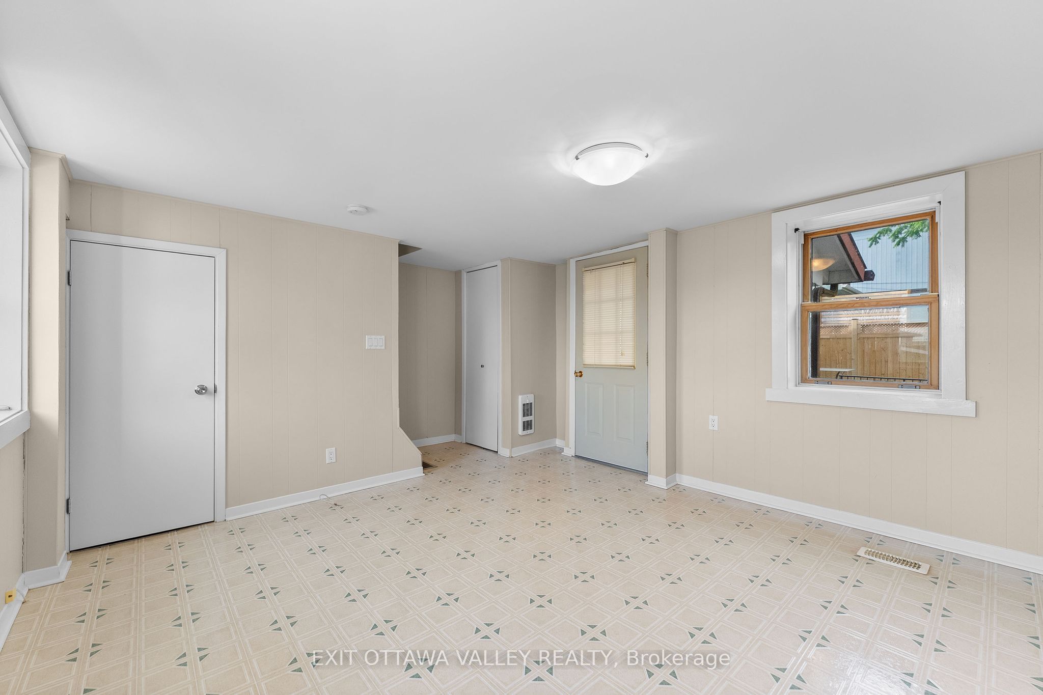 164 Maple Avenue Property Photo 28