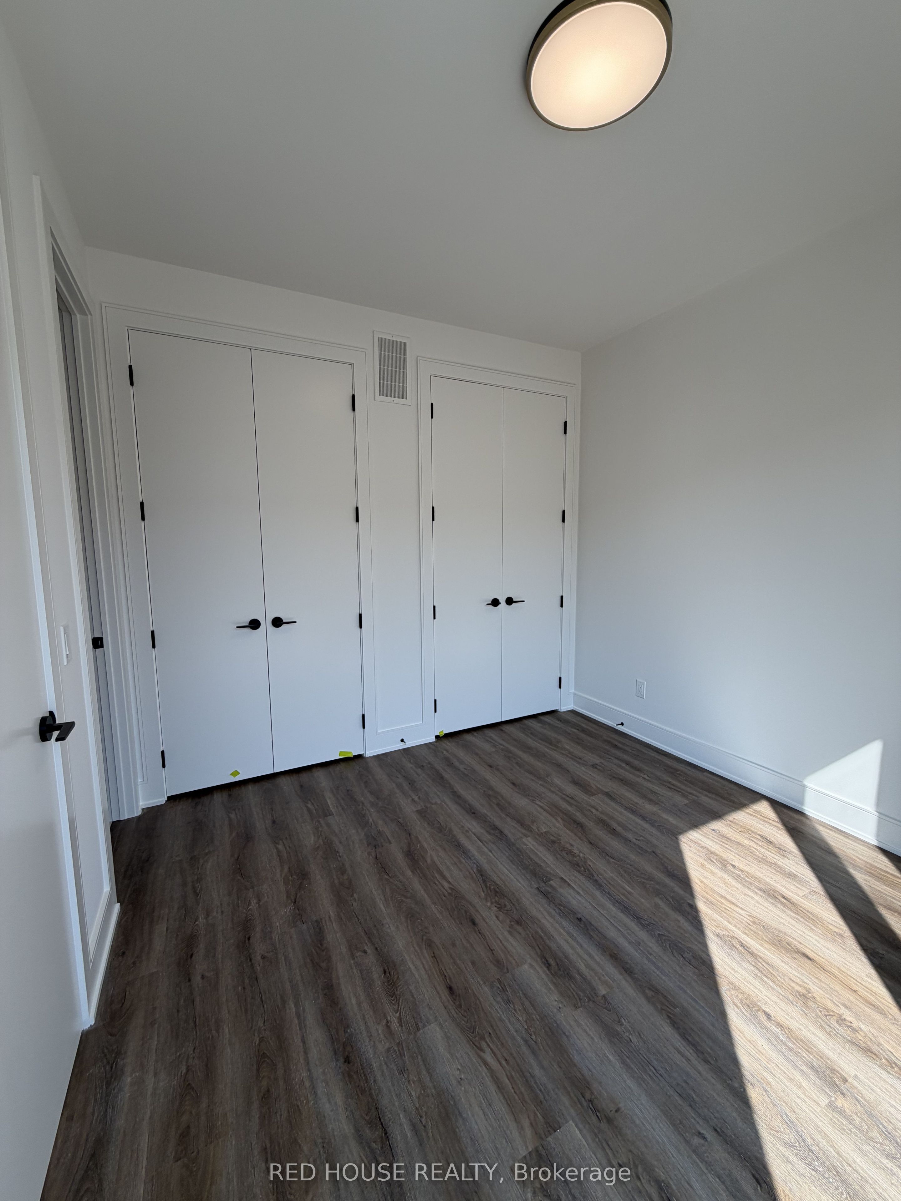 59 Everett Common Property Photo 14