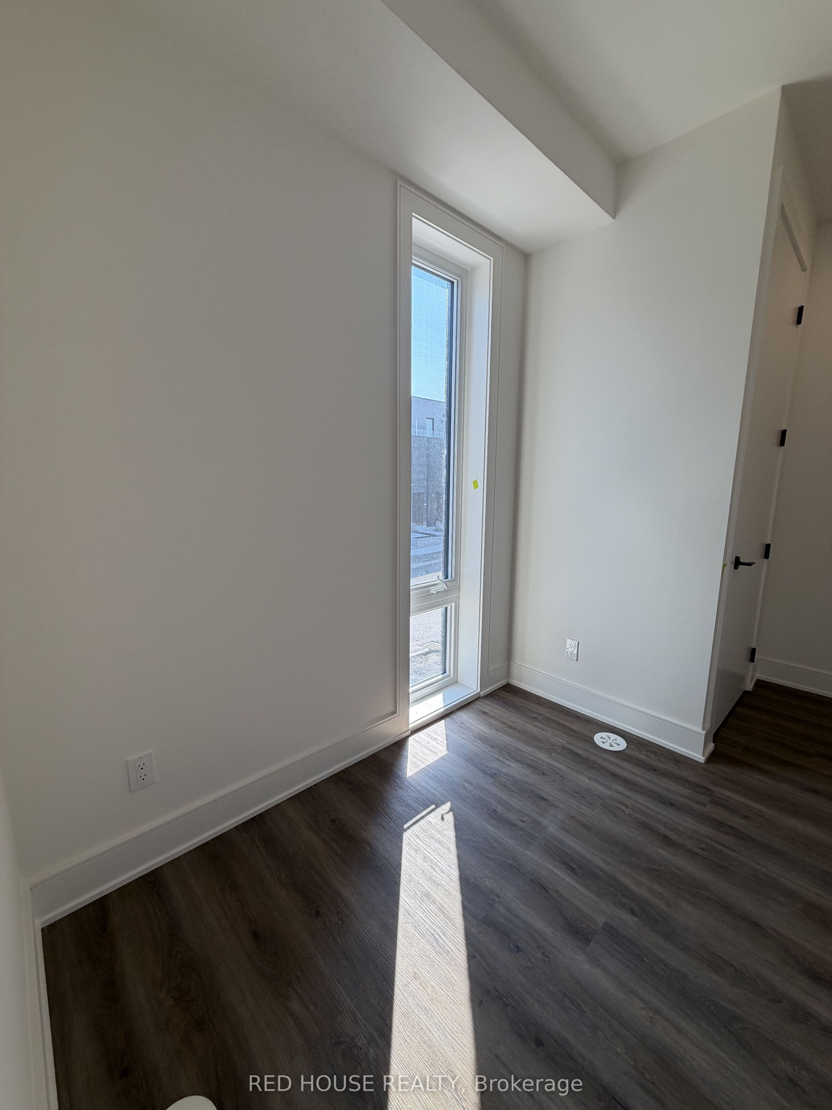 59 Everett Common Property Photo 16