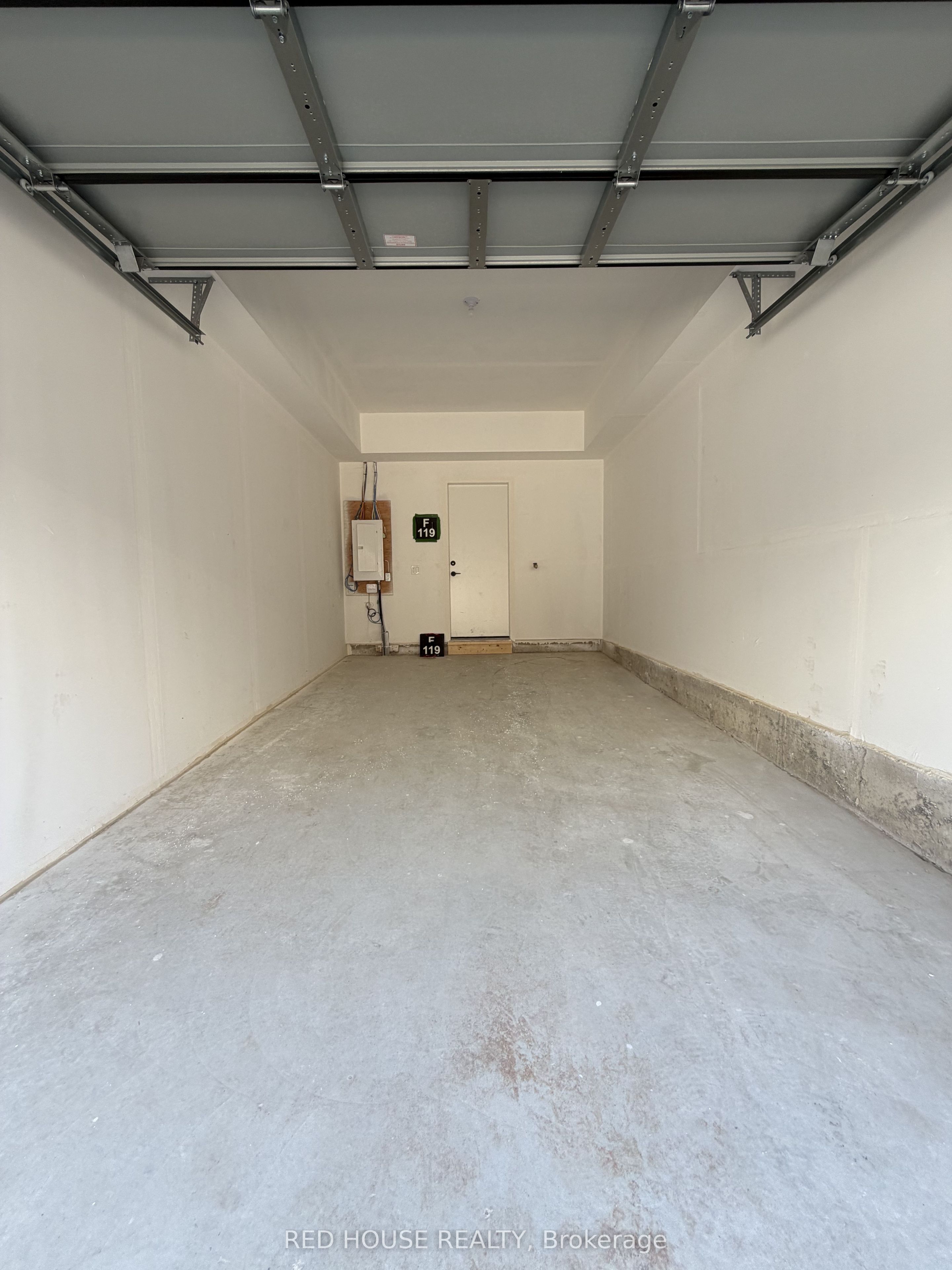 59 Everett Common Property Photo 18