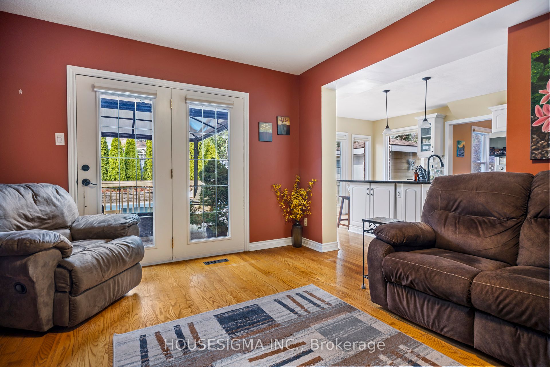 18 Jennifer Gardens Property Photo 12