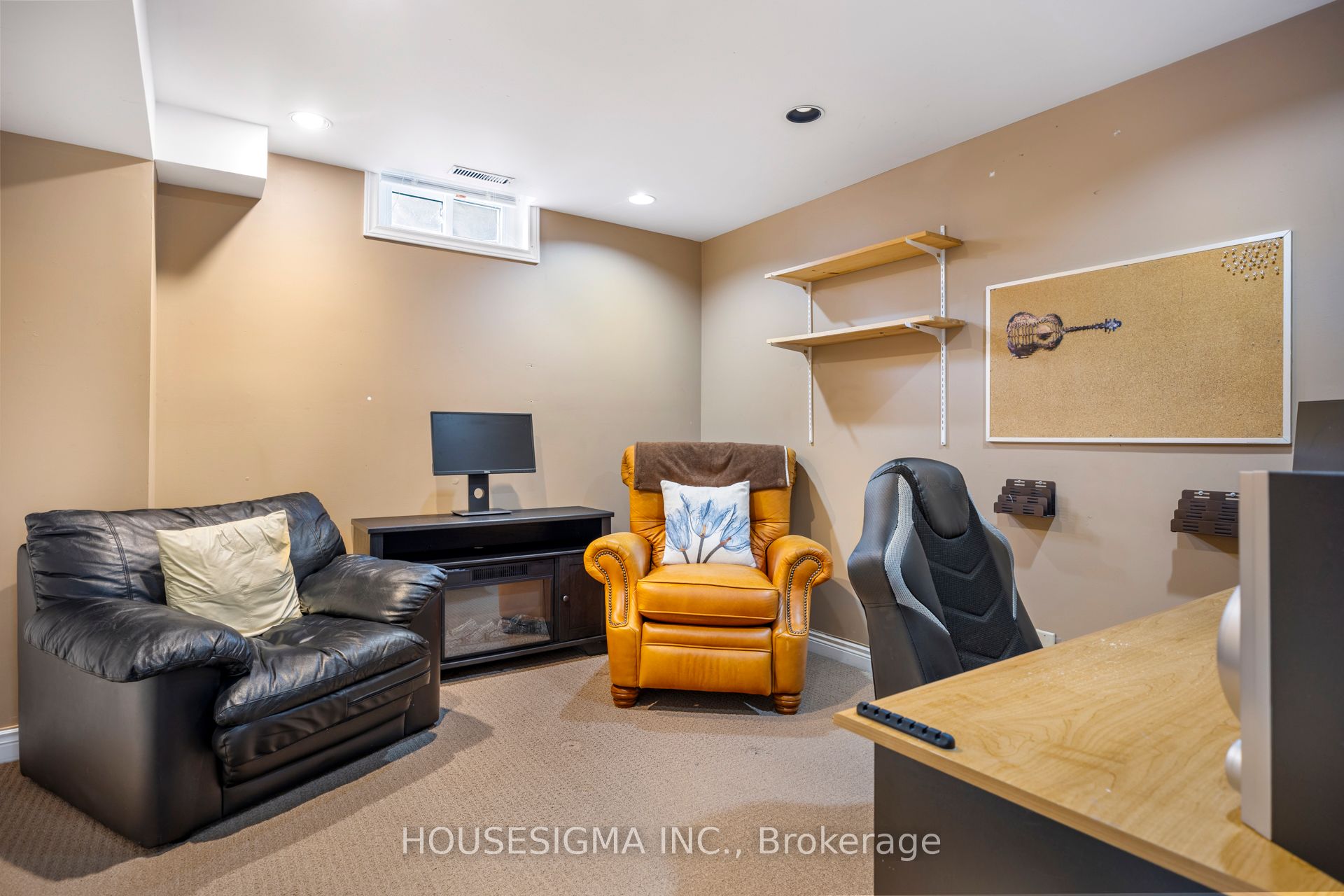 18 Jennifer Gardens Property Photo 25