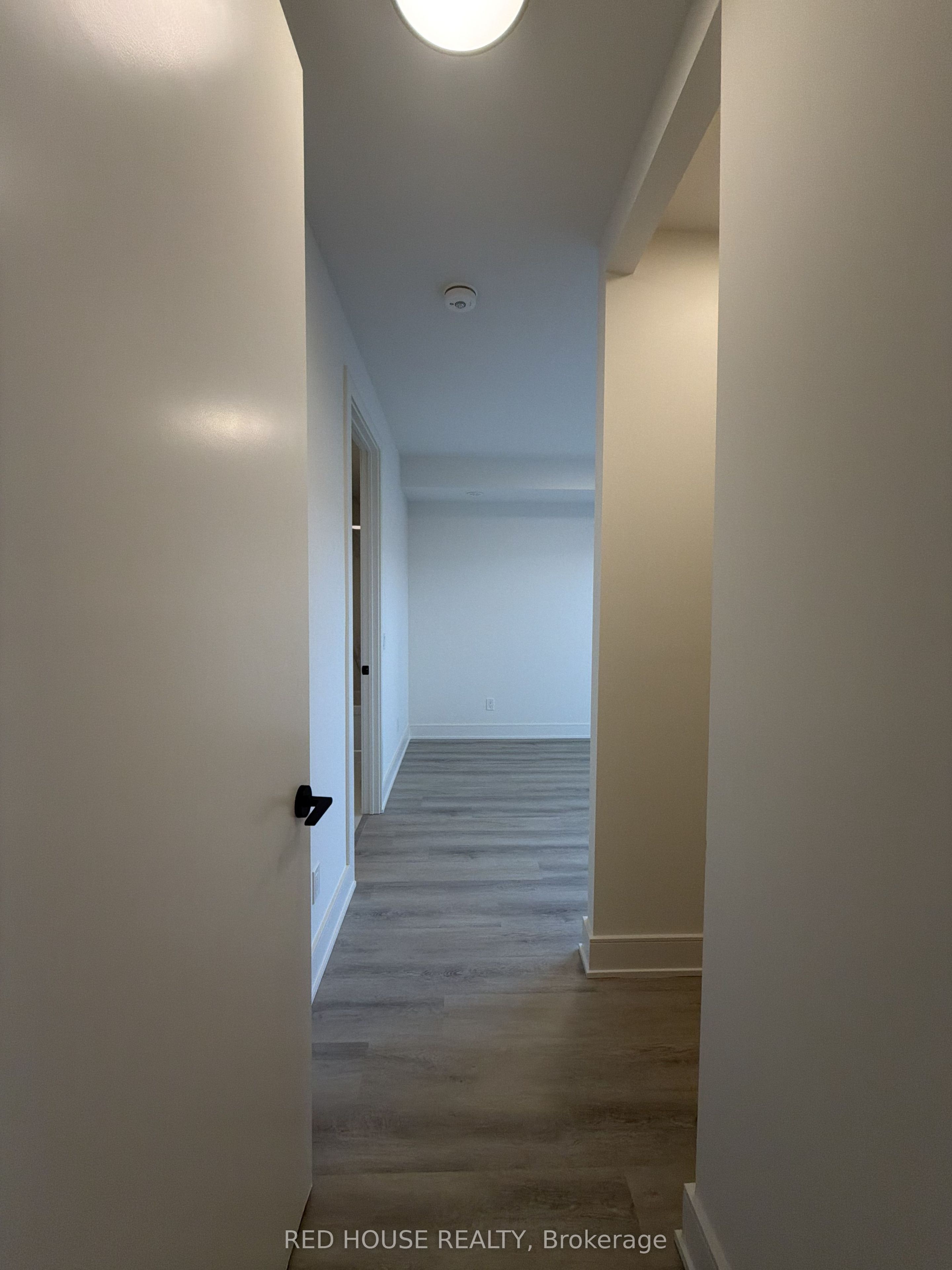 69 Everett Common Property Photo 25