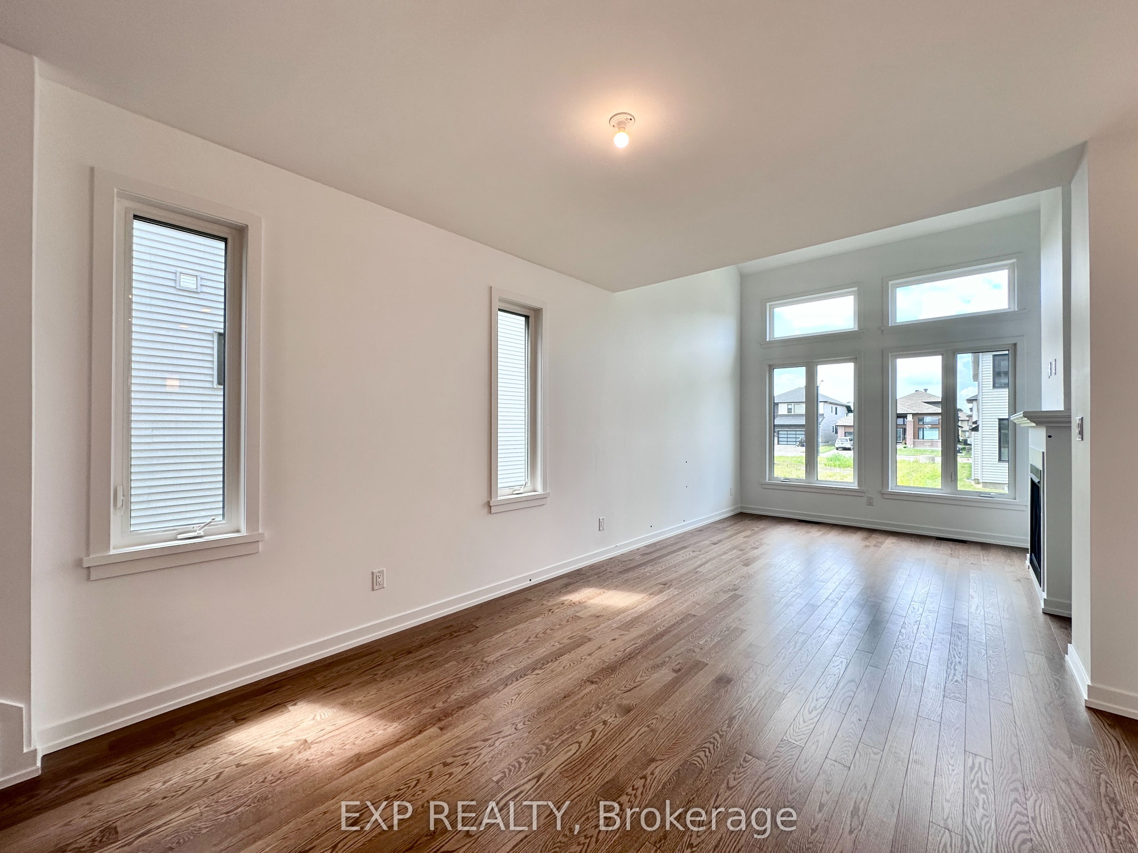 1010 Acoustic Way Property Photo 4
