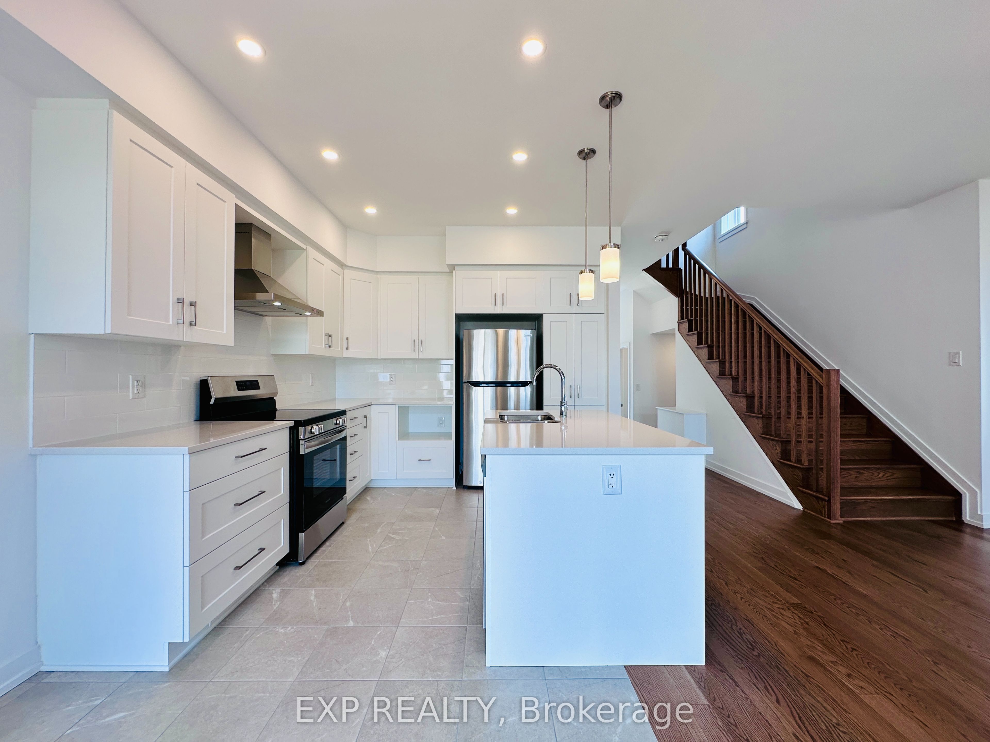 1010 Acoustic Way Property Photo 8