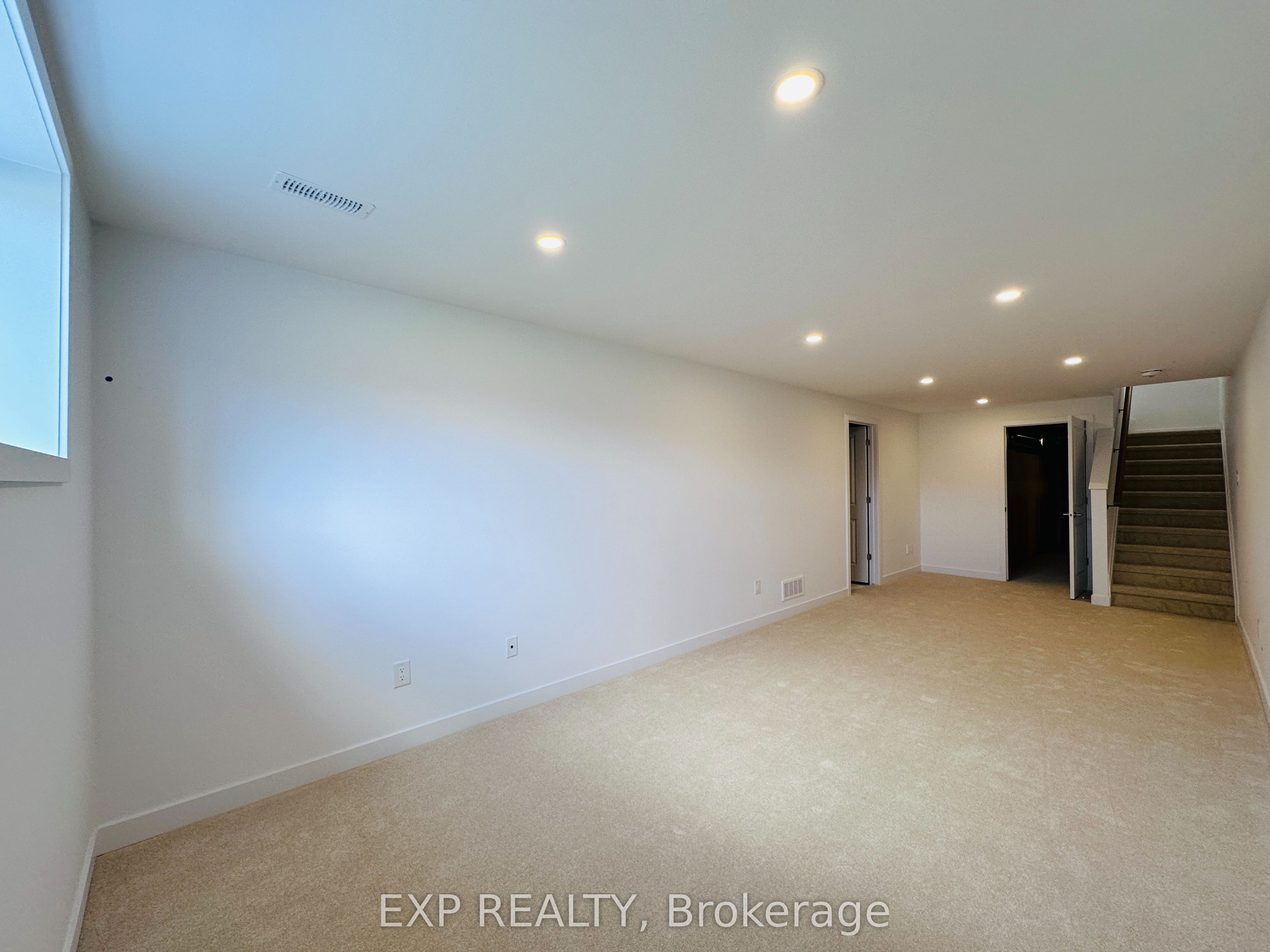 1010 Acoustic Way Property Photo 29