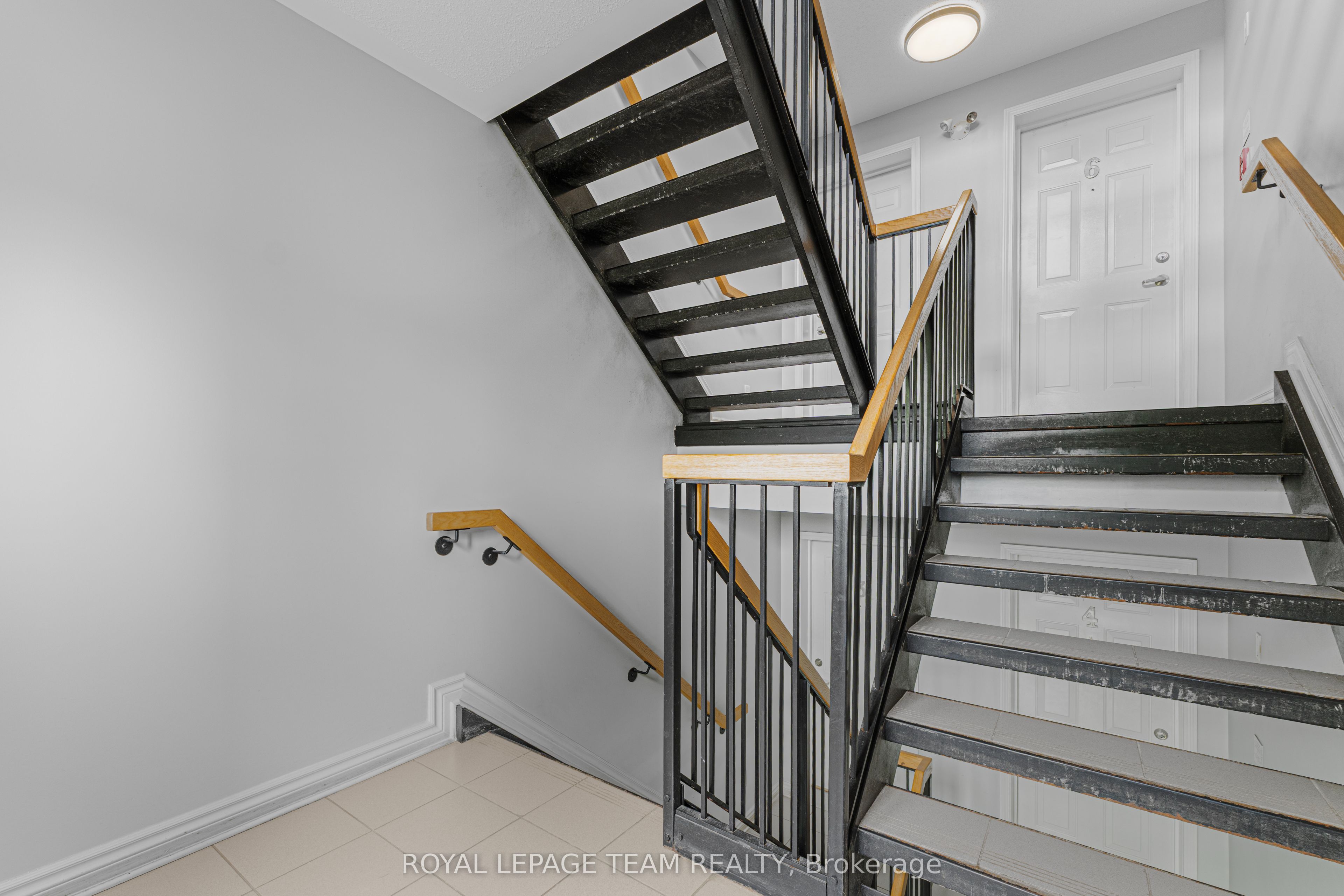 313 Cresthaven Drive 6 Property Photo 3