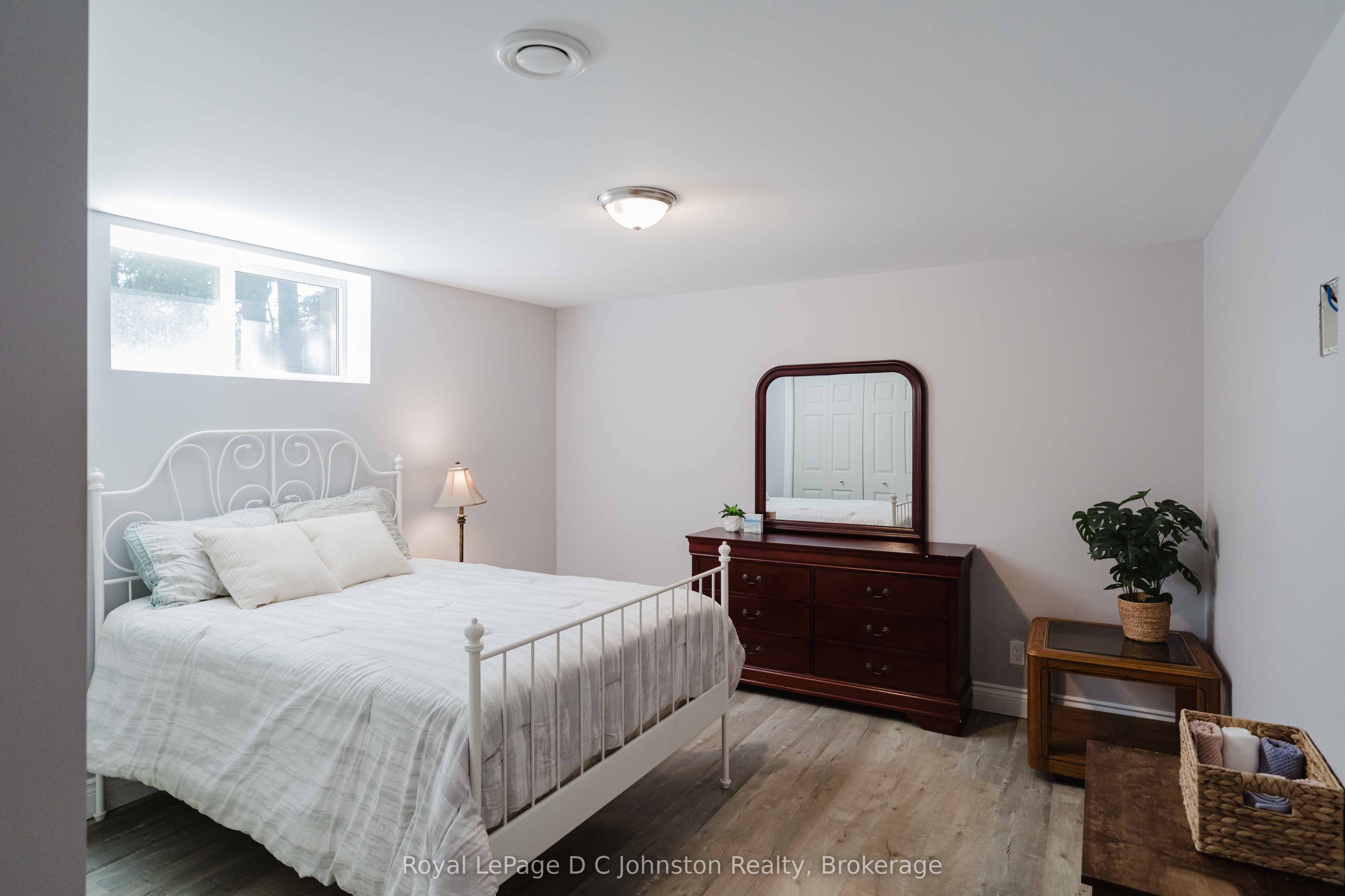 482 Creekwood Drive Property Photo 40