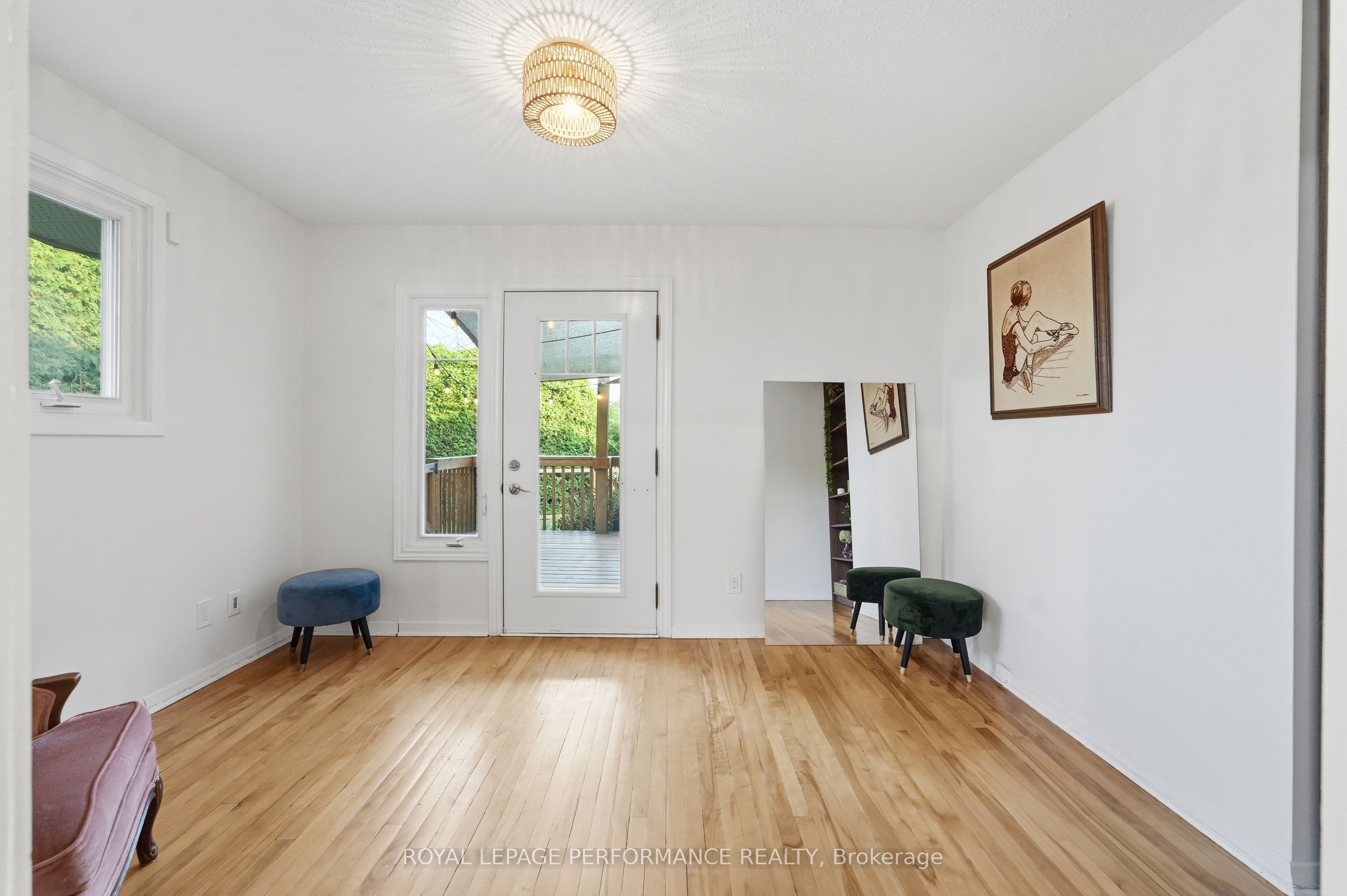 3149 Southmore Drive E Property Photo 14