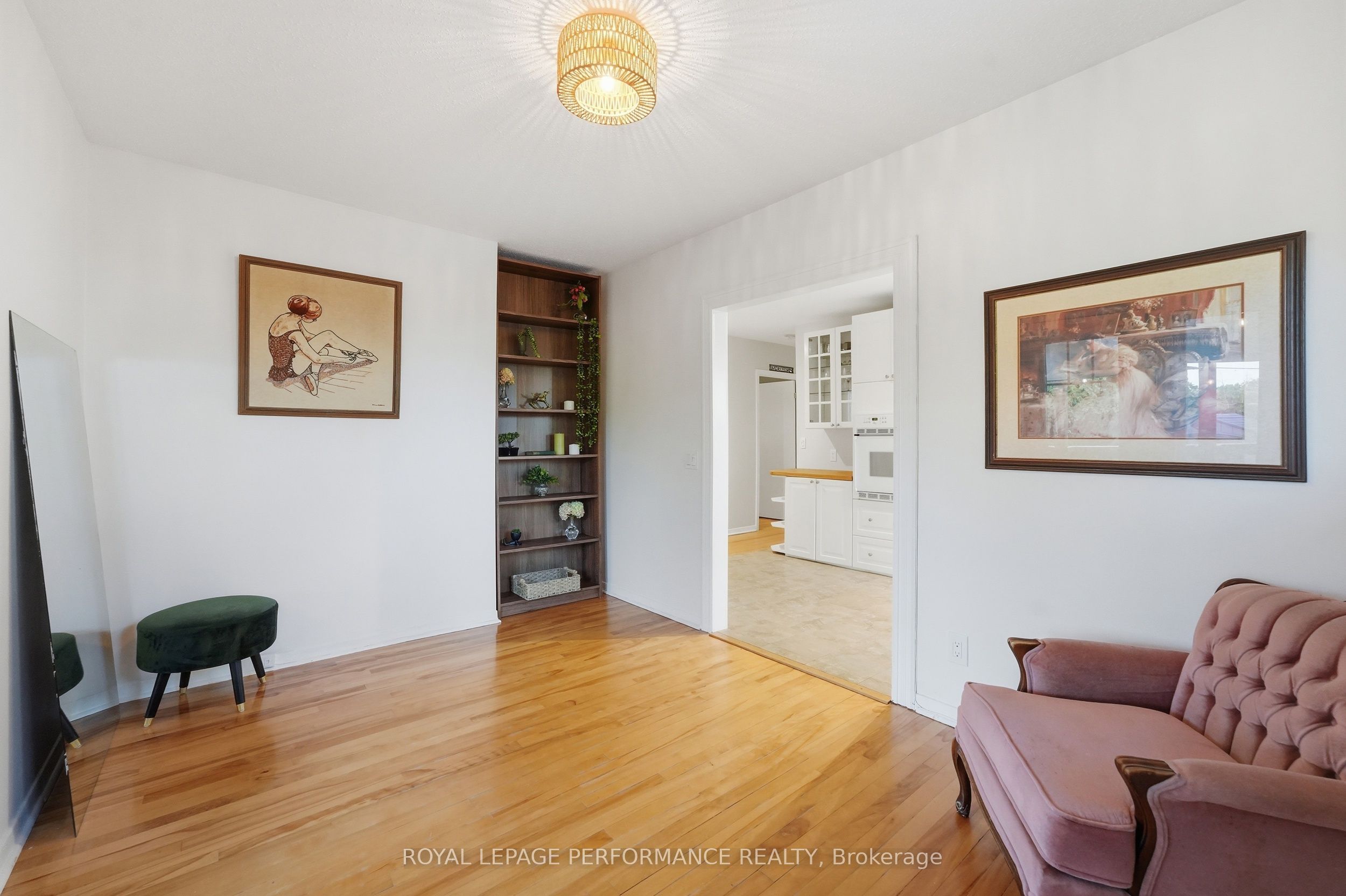 3149 Southmore Drive E Property Photo 15