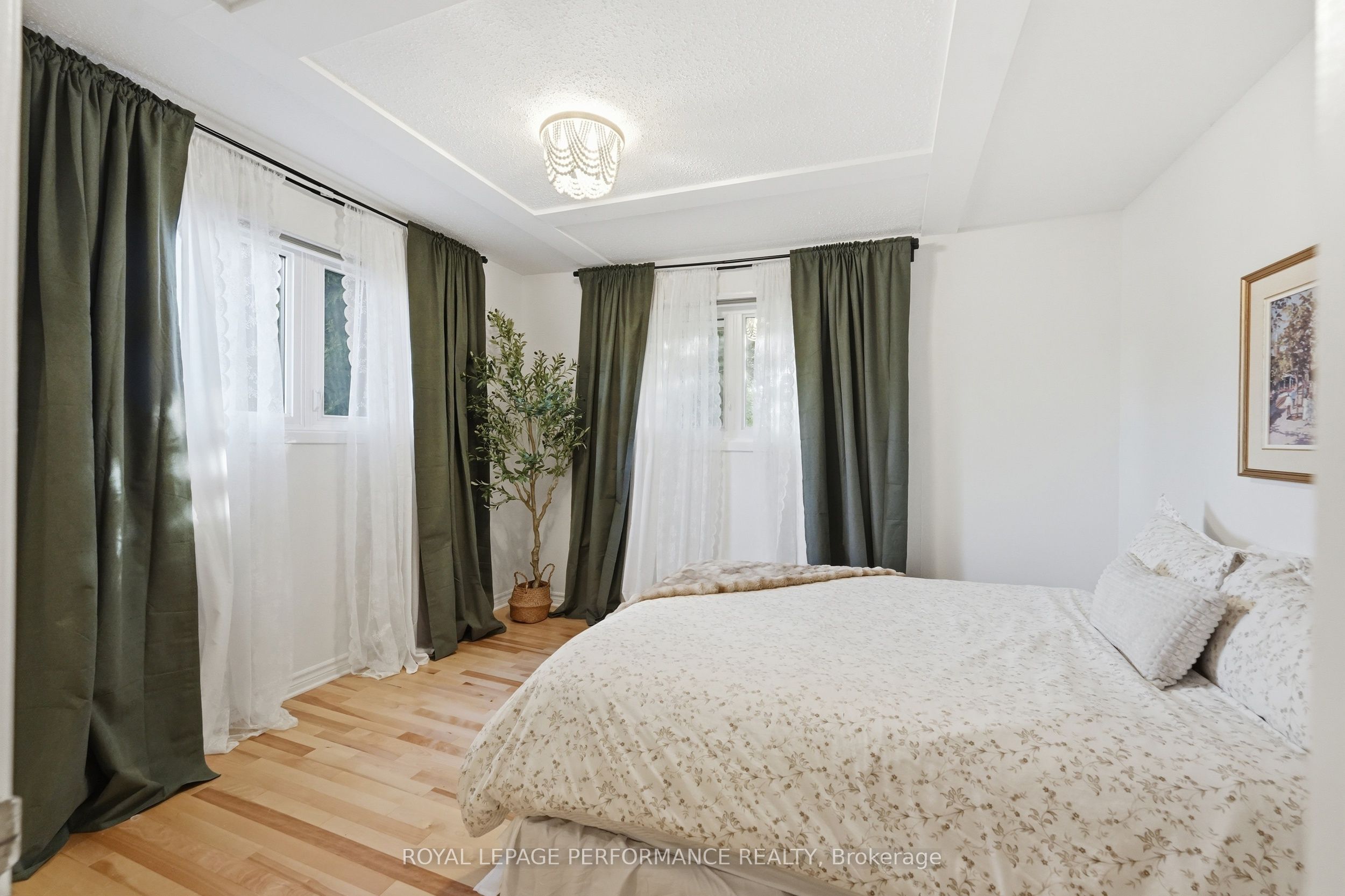3149 Southmore Drive E Property Photo 16