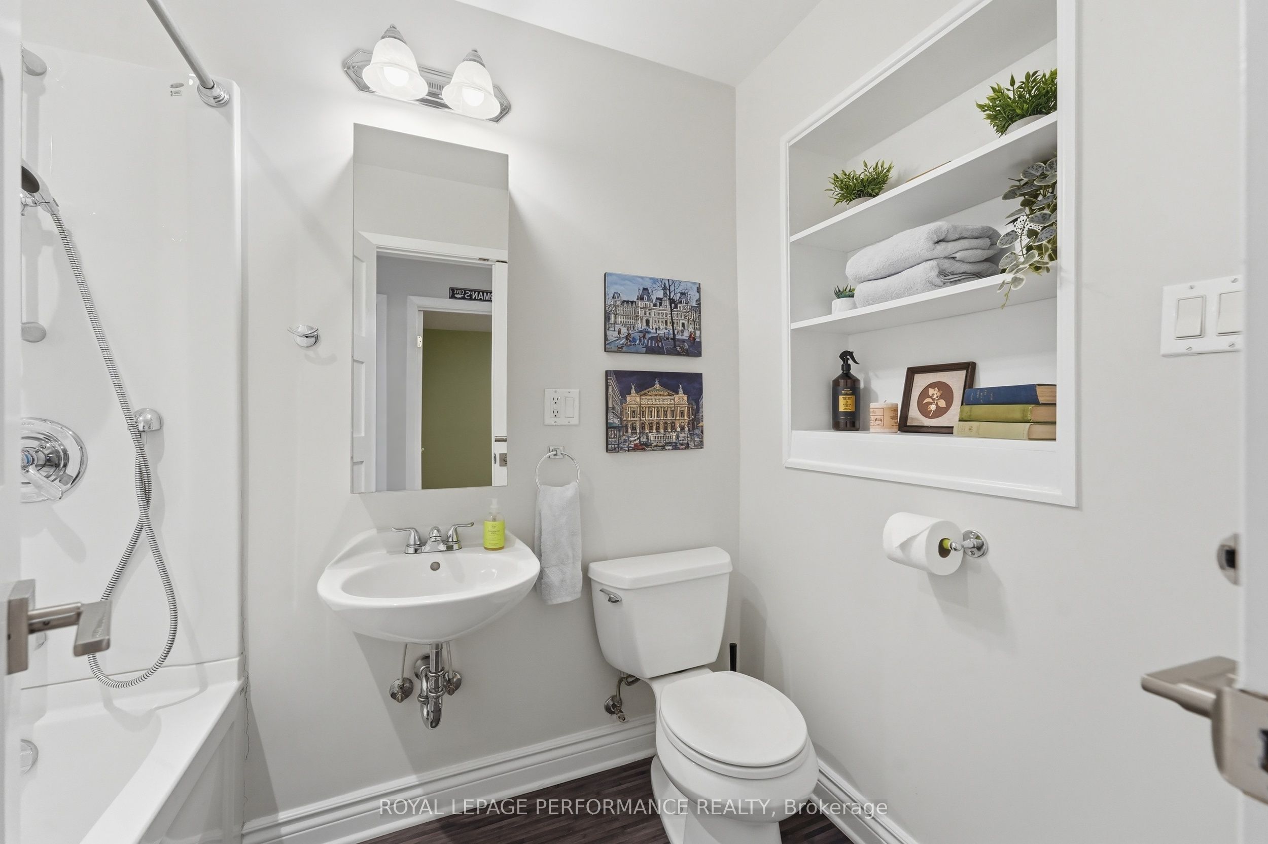 3149 Southmore Drive E Property Photo 21