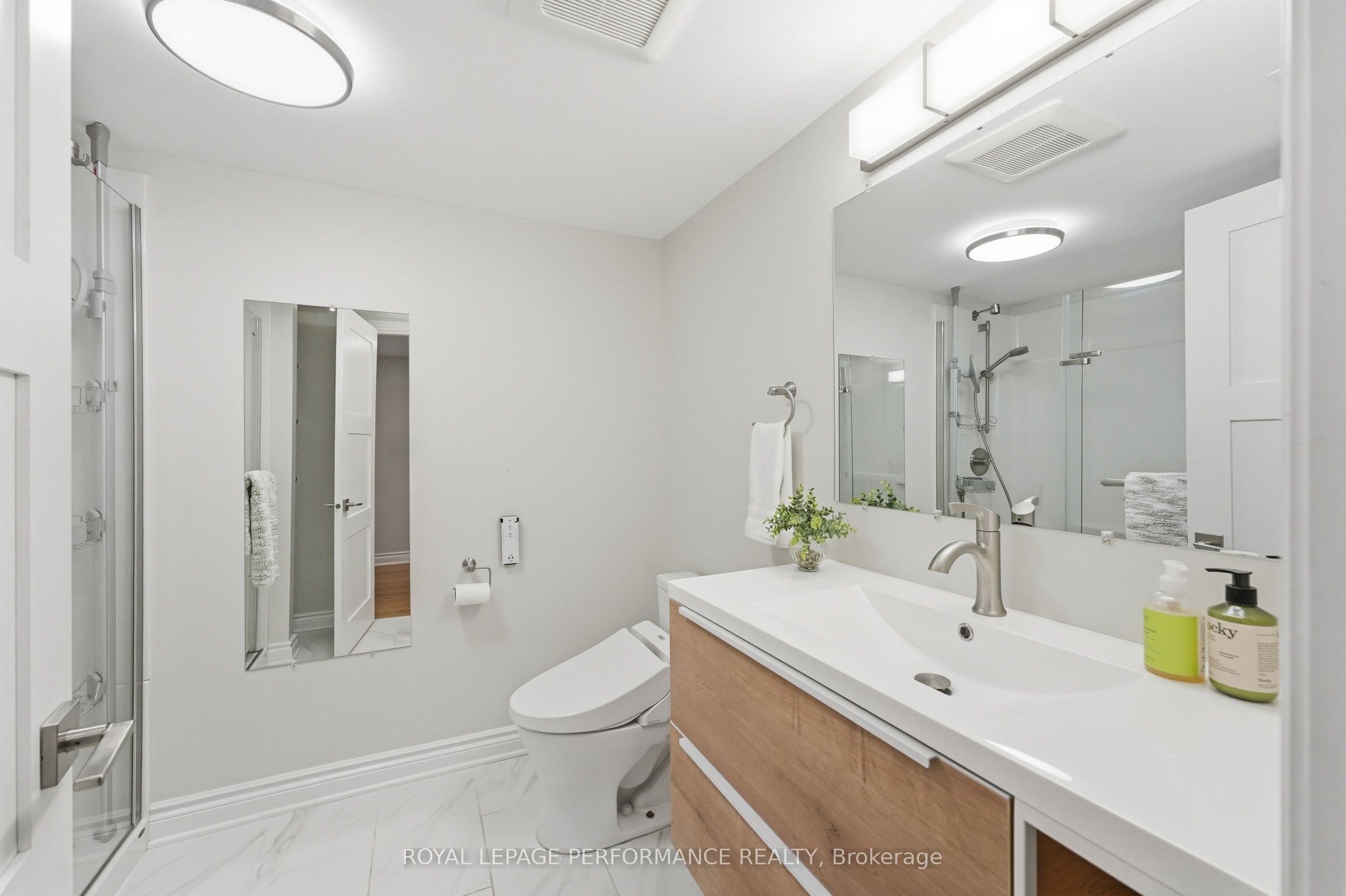 3149 Southmore Drive E Property Photo 27