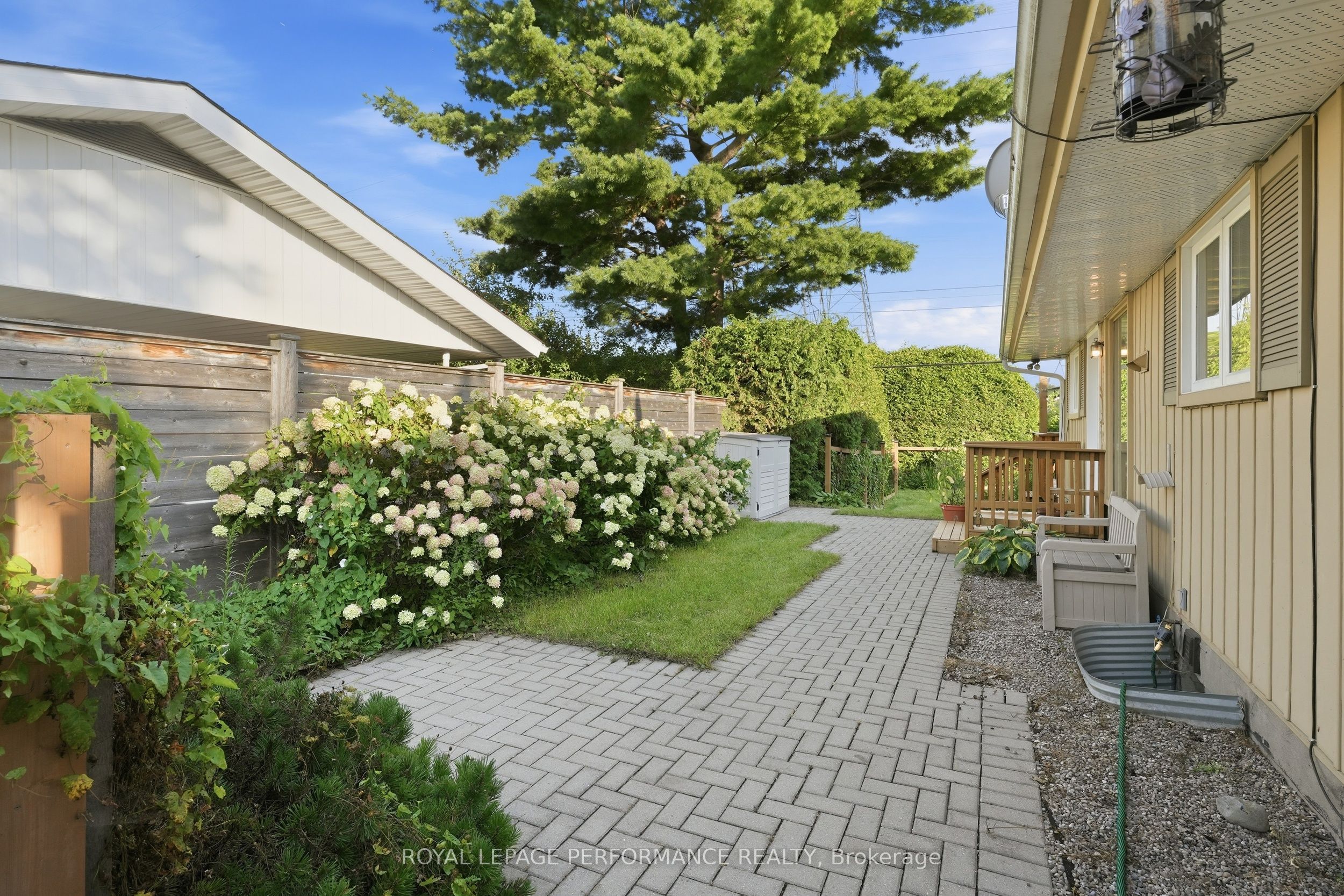 3149 Southmore Drive E Property Photo 29